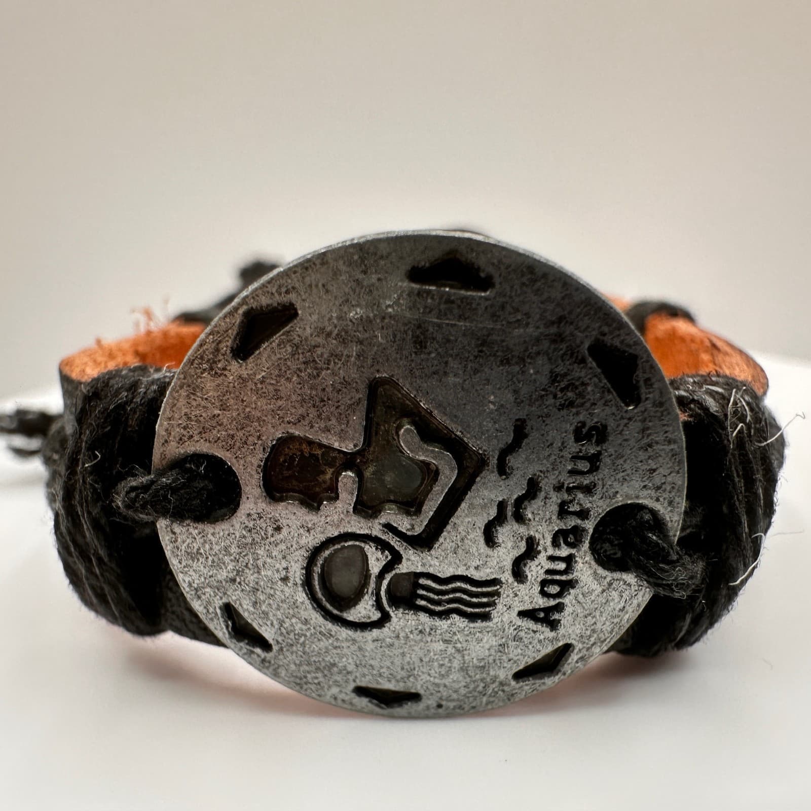 Vintage 90s Aquarius Zodiac Leather Bracelet Black & Brown Adjustable Unisex - Thumbnail 3