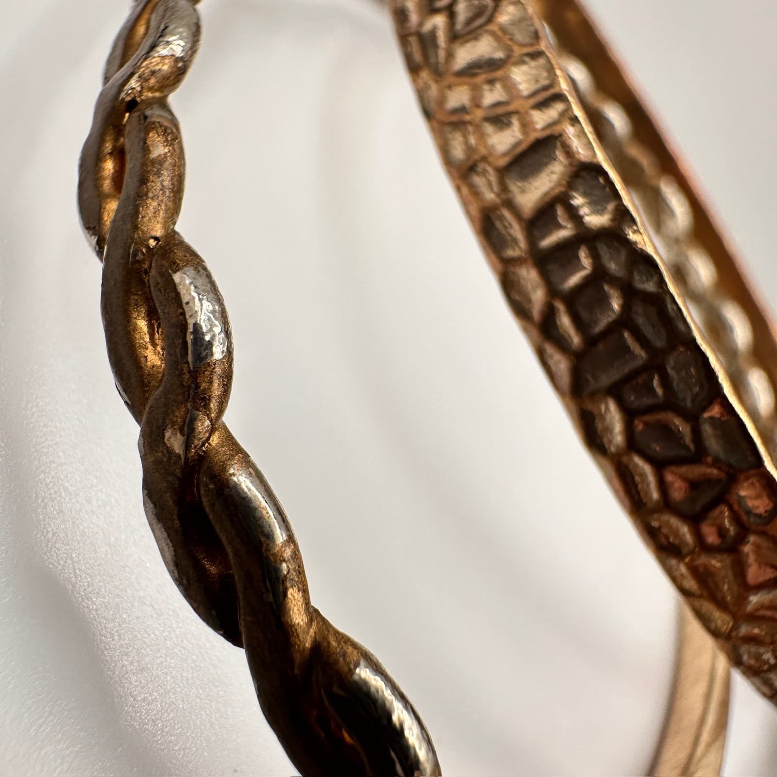 Vintage 80s Chunky Stack Gold & Silver Tone Twisted Bangle Bracelets Set Jewelry - Thumbnail 4