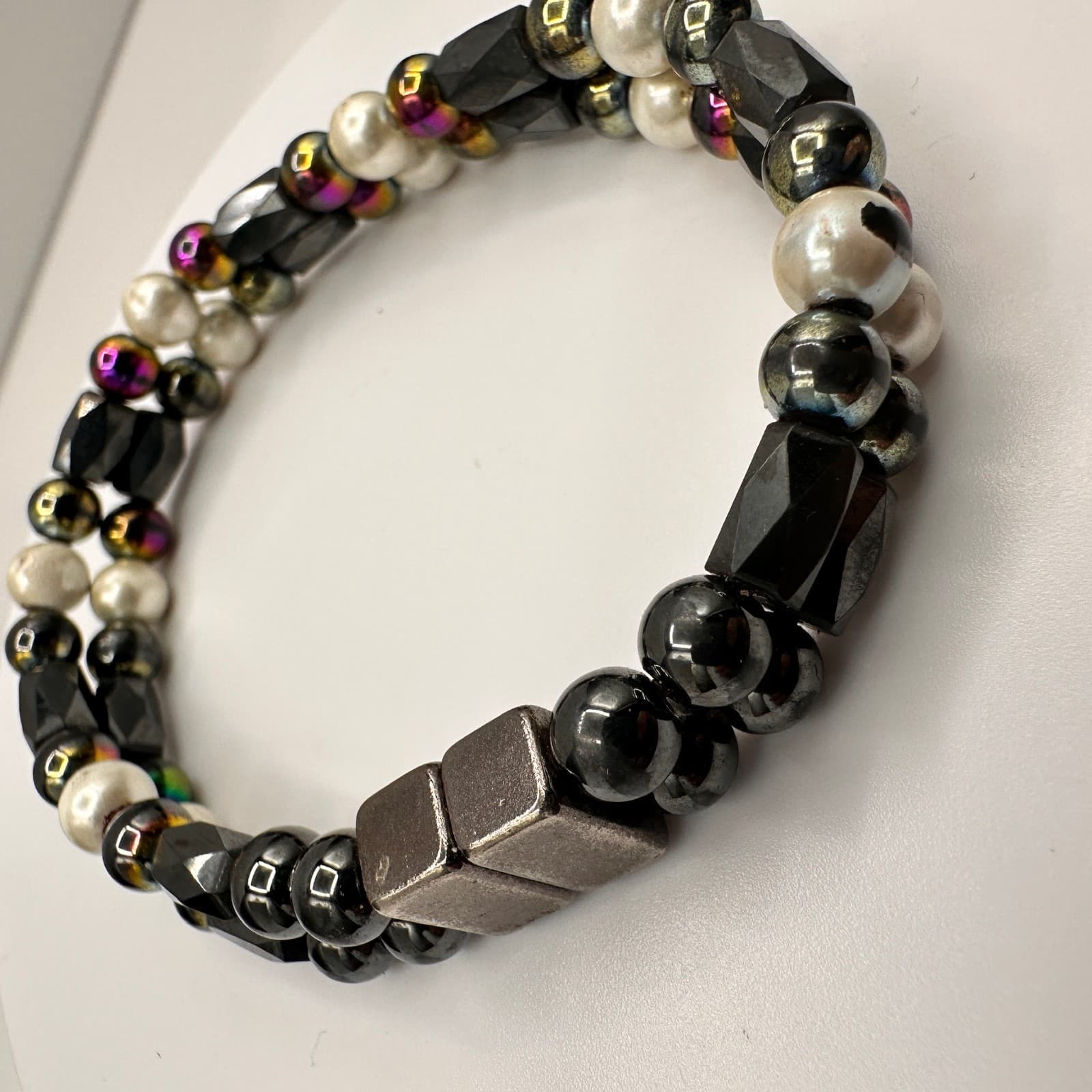 Vintage Y2K Hematite & Faux Pearl Magnetic Stretch Bracelet 2-Row Iridescent - Thumbnail 7