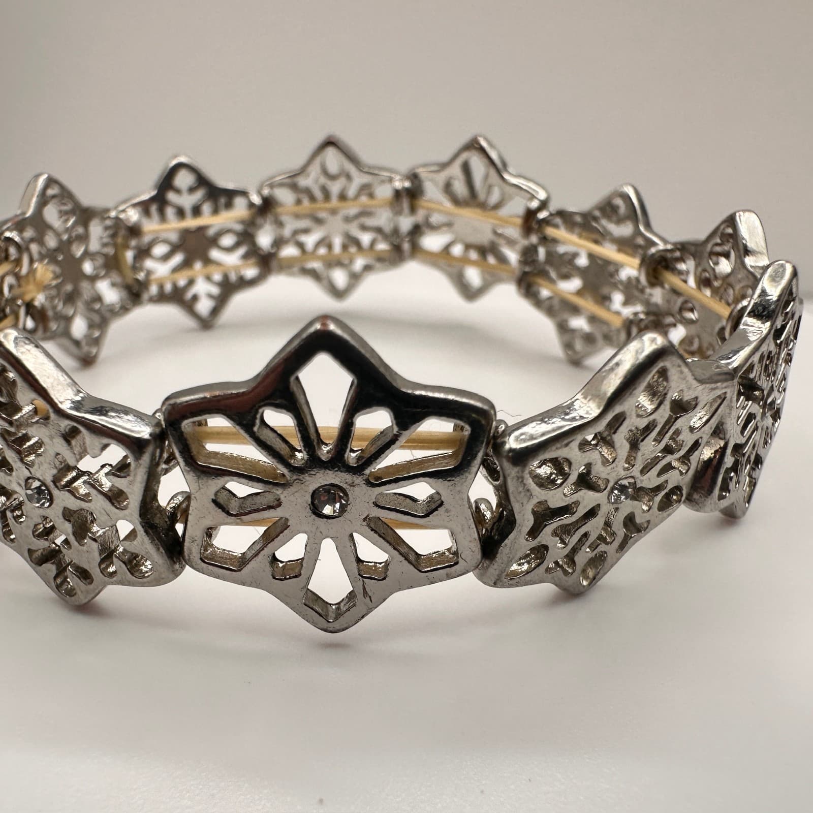 Vintage Y2K Silver Tone Filigree Stretch Link Bracelet Clear Rhinestone Jewelry - Thumbnail 3