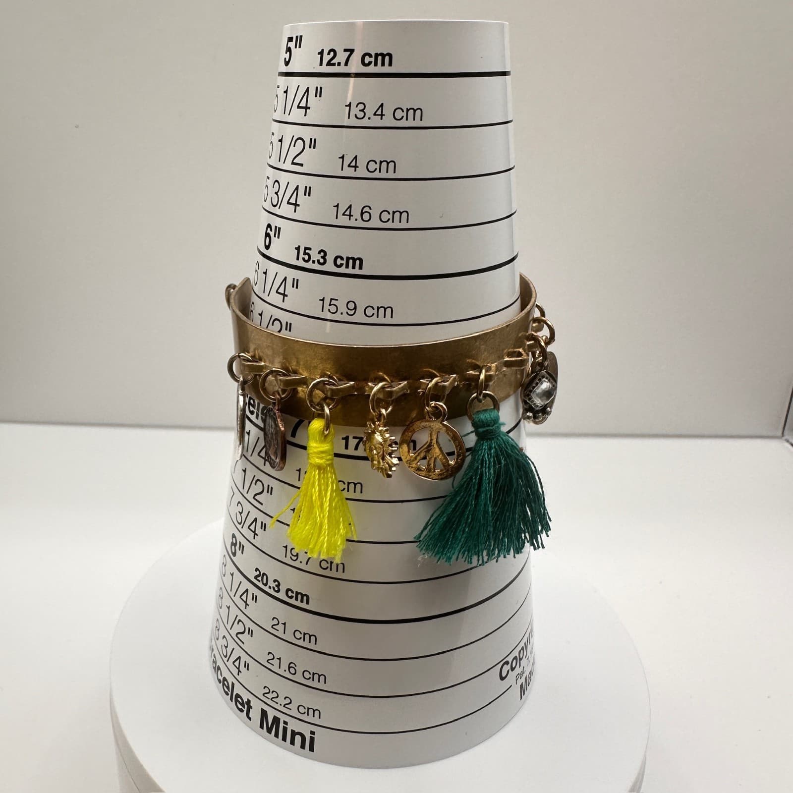 Vintage 90s Boho Gold Tone Hand Bracelet Charms Tassels Peace Sun Coins Jewelry - Thumbnail 14