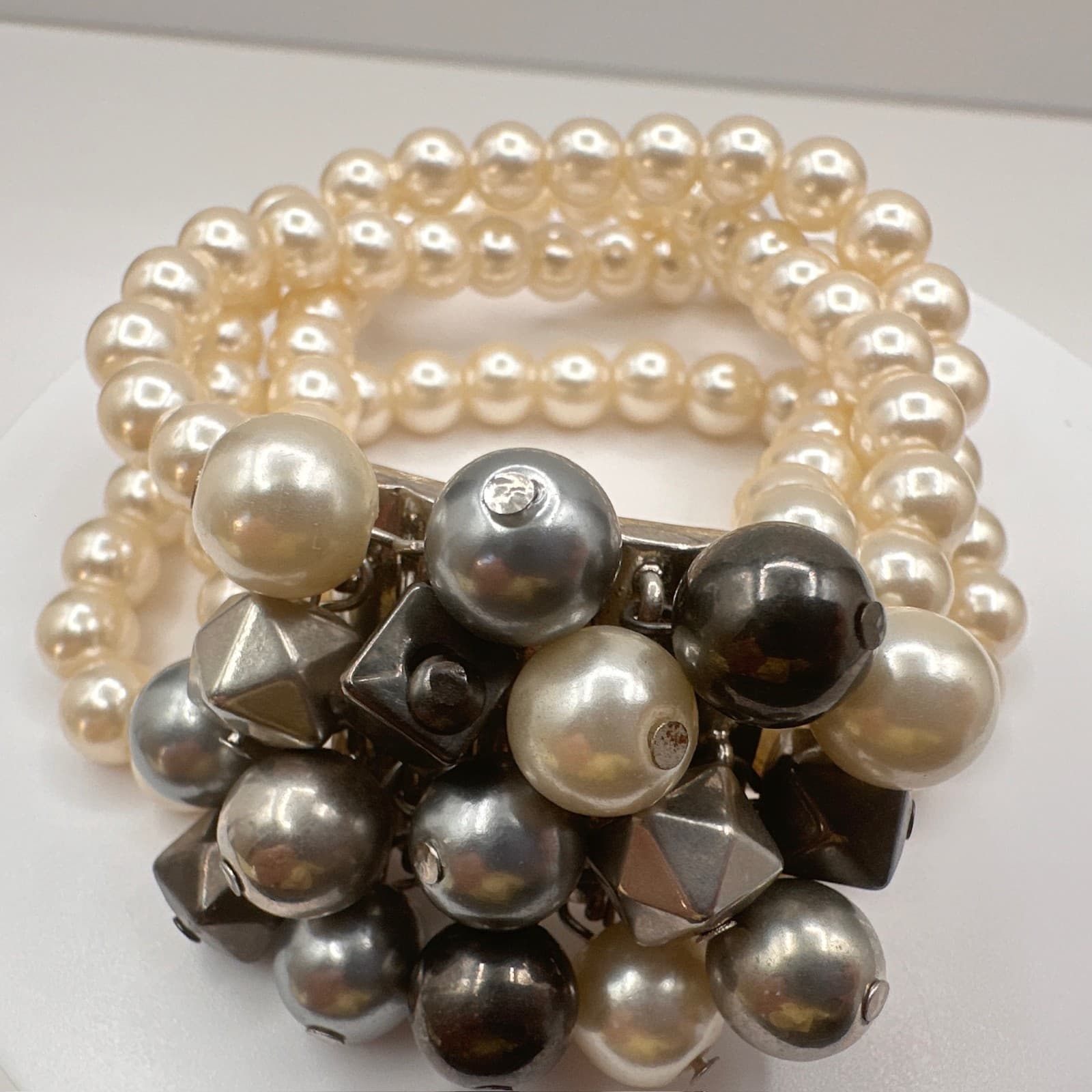 Vintage 90s Faux Pearl Cluster Mixed-Bead Stretch Bracelet Silver Tone Jewelry - Thumbnail 7