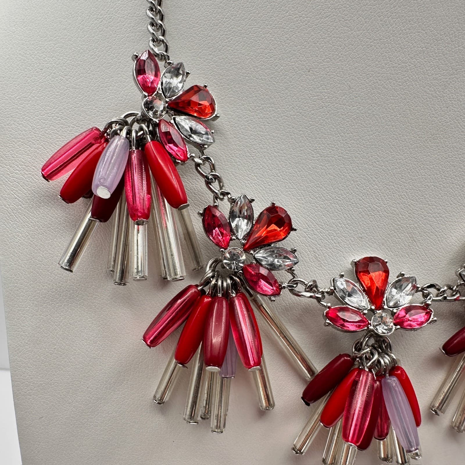 Vintage 80s Style Red Pink Bead Statement Collar Choker Necklace Jewelry - Thumbnail 2