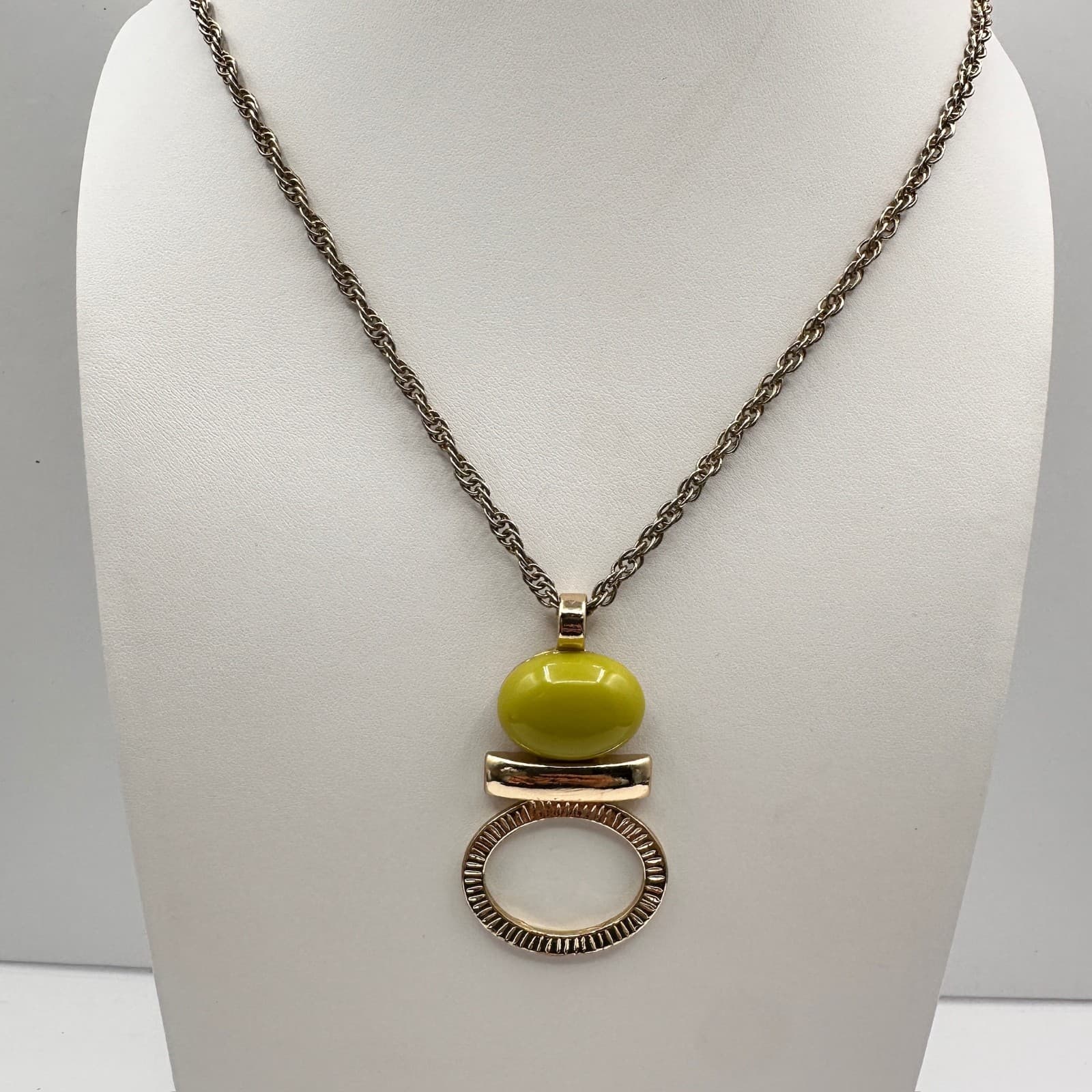 Vintage Statement Pendant Necklace with Yellow Bead & Gold Tone Chain Jewelry - Image 1