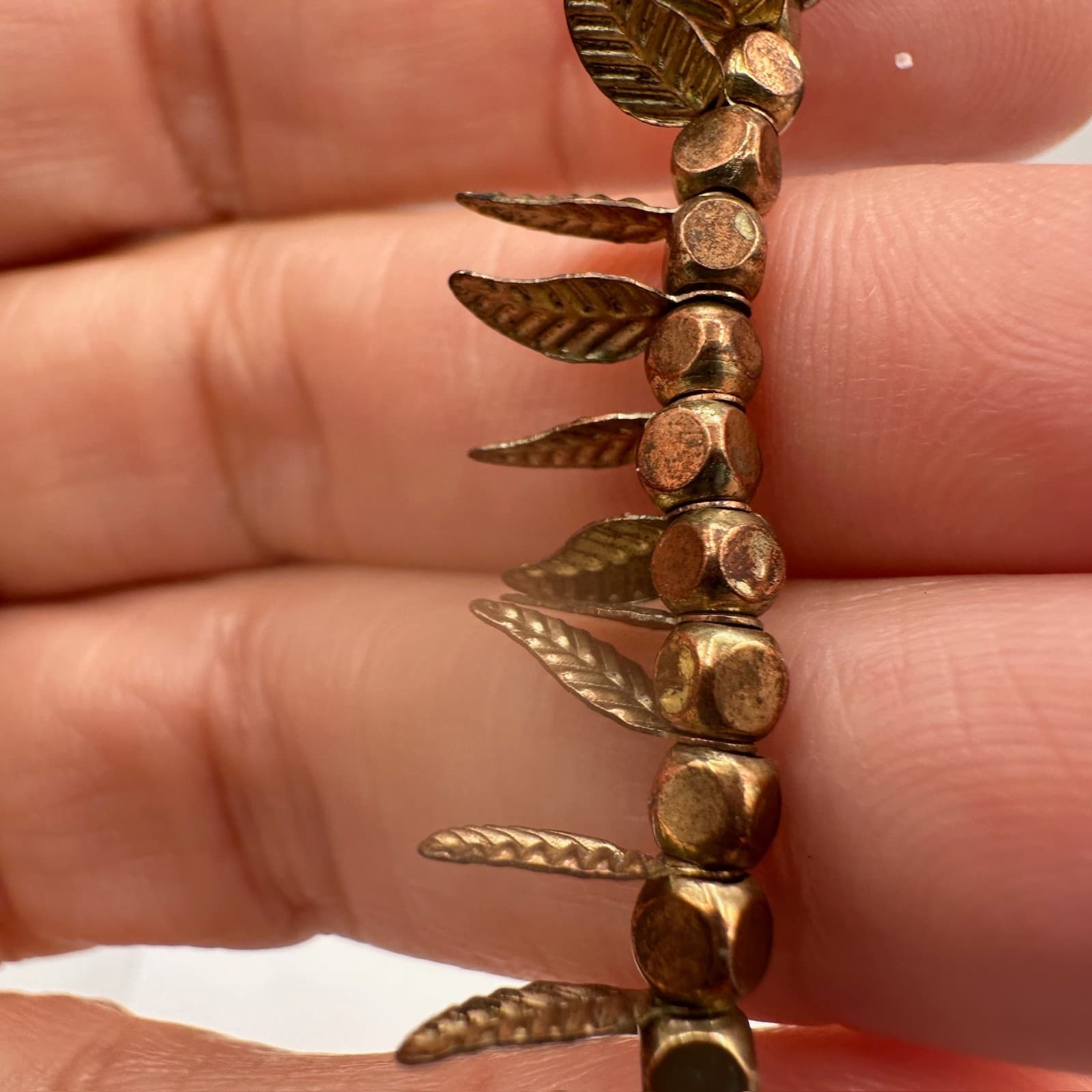 Vintage Boho Bronze Tone Leaf Charm Beaded Stretch Bracelet Nature Theme Jewelry - Thumbnail 13