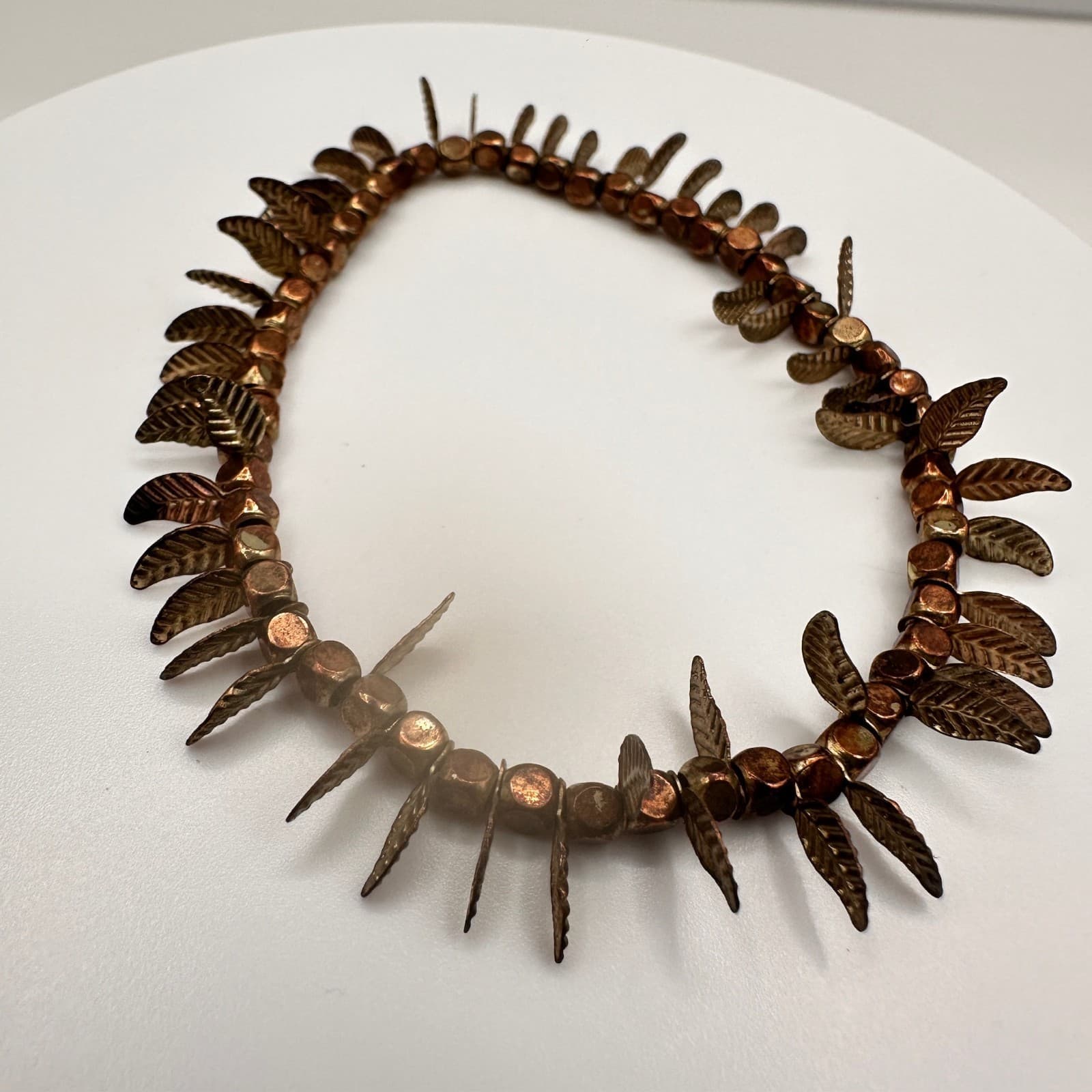 Vintage Boho Bronze Tone Leaf Charm Beaded Stretch Bracelet Nature Theme Jewelry - Thumbnail 8