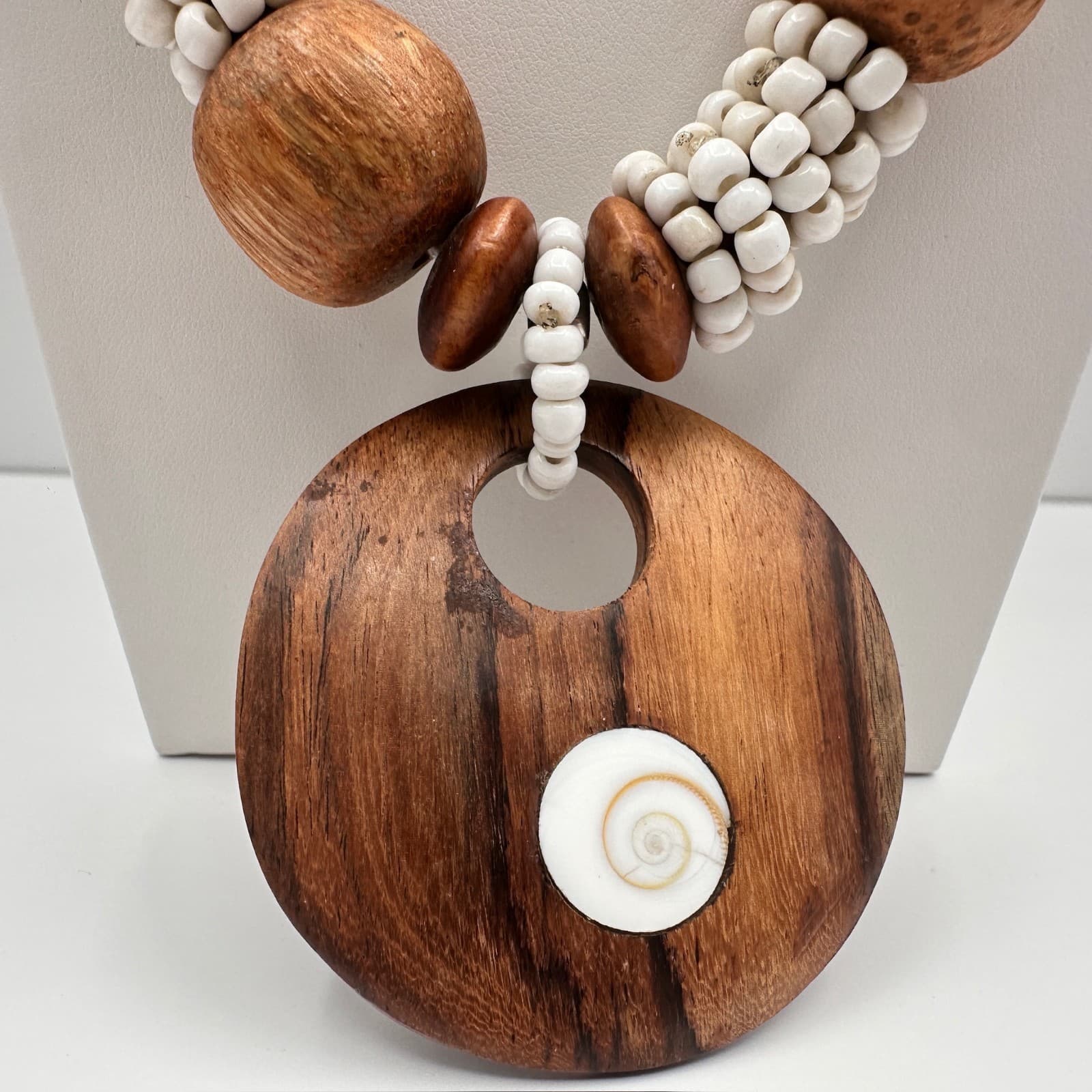 Vintage 80s Boho Wood Bead Statement Pendant Necklace Jewelry Spiral Shell - Thumbnail 2