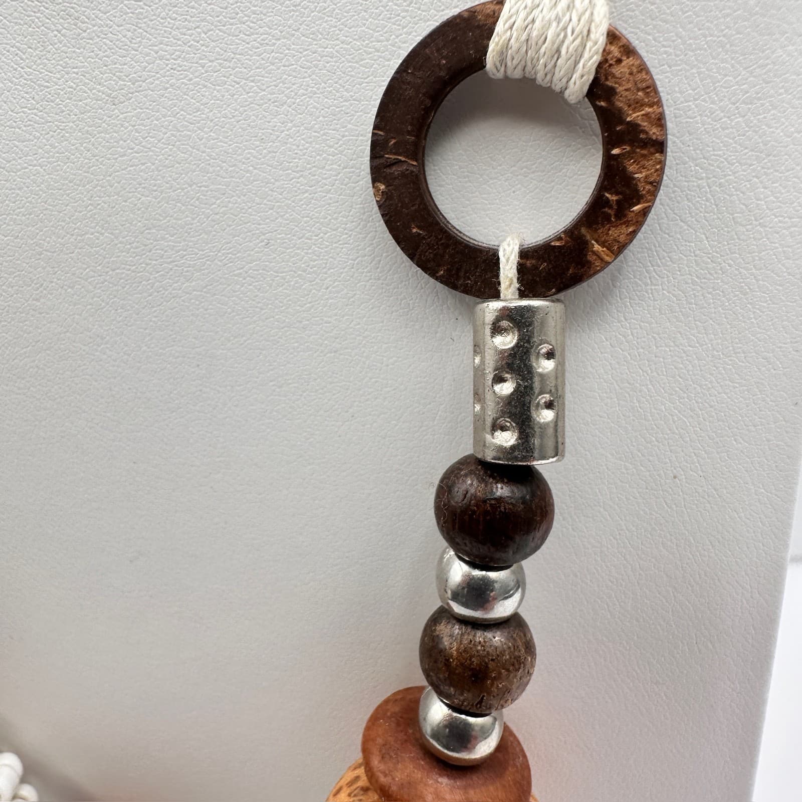 Vintage 80s Boho Wood Bead Statement Pendant Necklace Jewelry Spiral Shell - Thumbnail 8