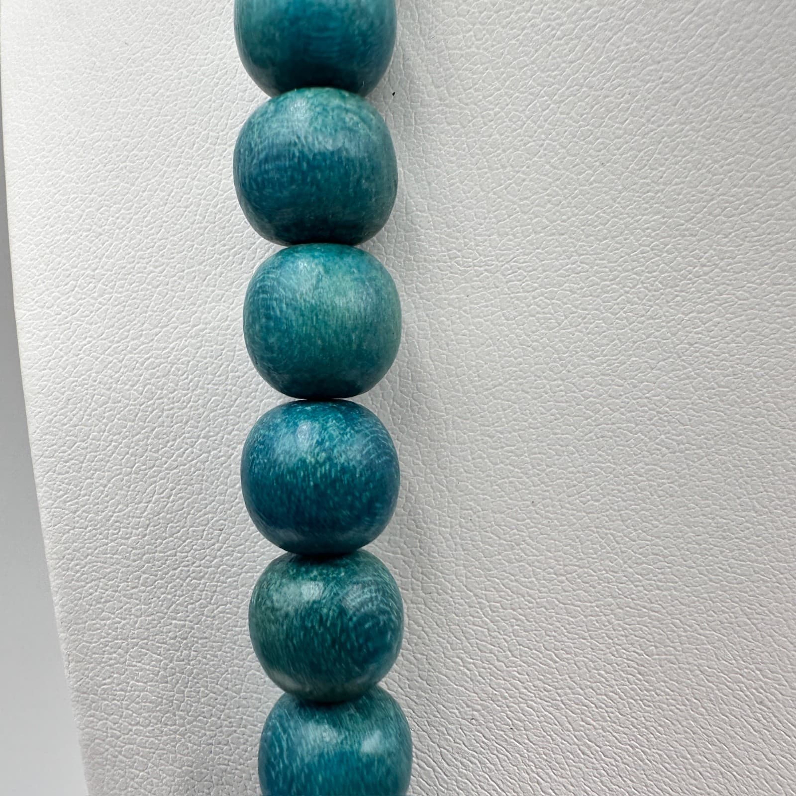 Vintage 80s Blue Wood Bead Multi Strand Statement Necklace Jewelry - Thumbnail 8