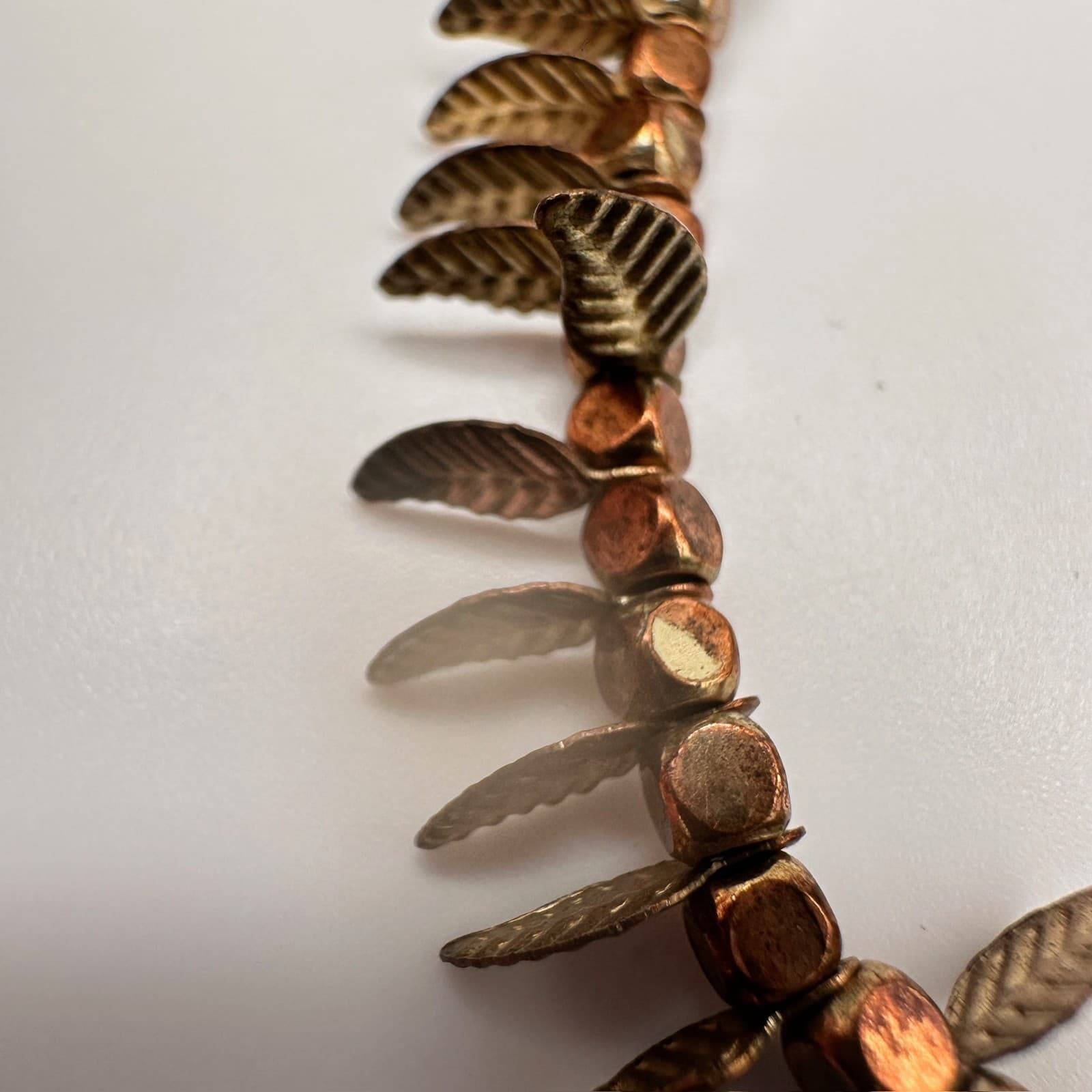 Vintage Boho Bronze Tone Leaf Charm Beaded Stretch Bracelet Nature Theme Jewelry - Thumbnail 12