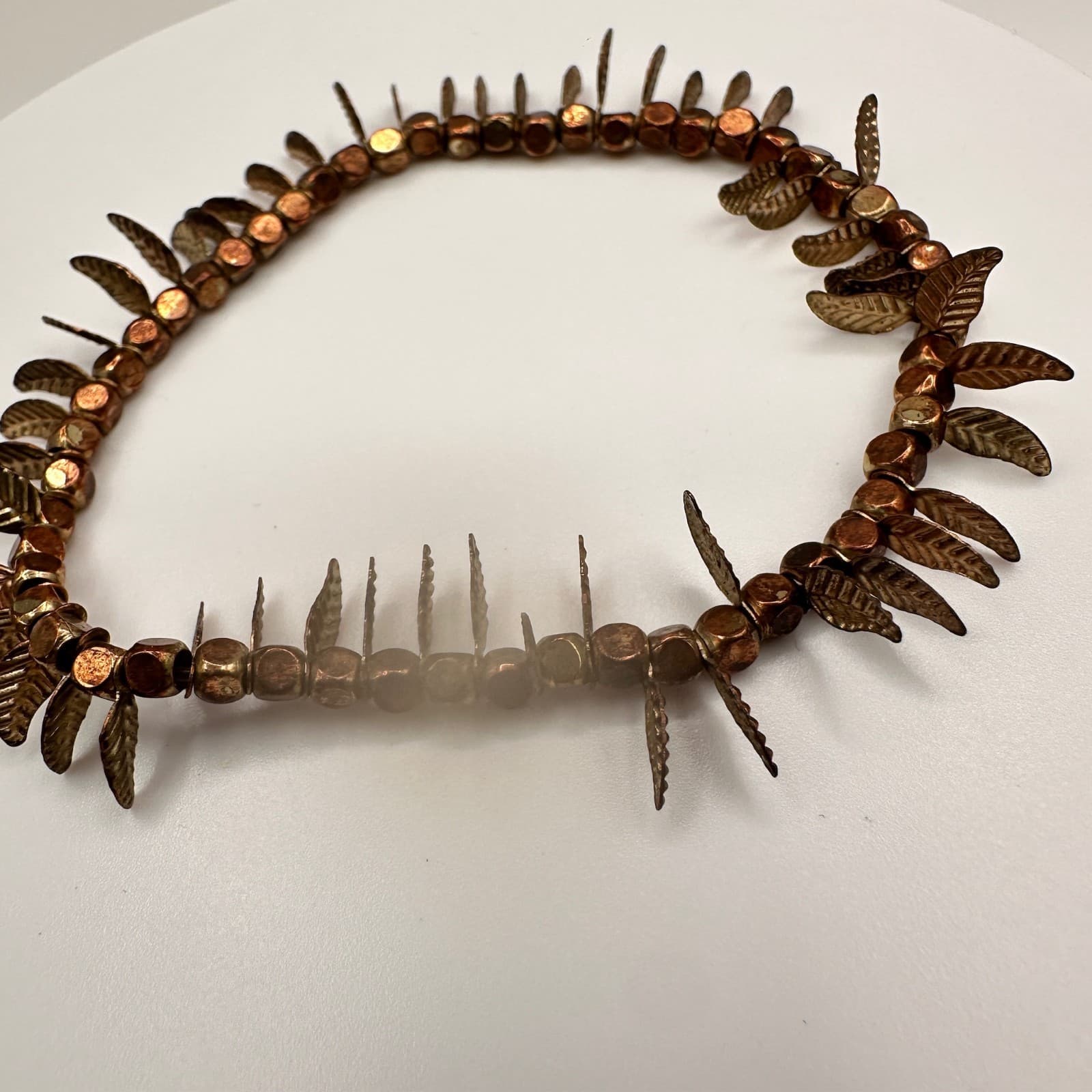 Vintage Boho Bronze Tone Leaf Charm Beaded Stretch Bracelet Nature Theme Jewelry - Thumbnail 3