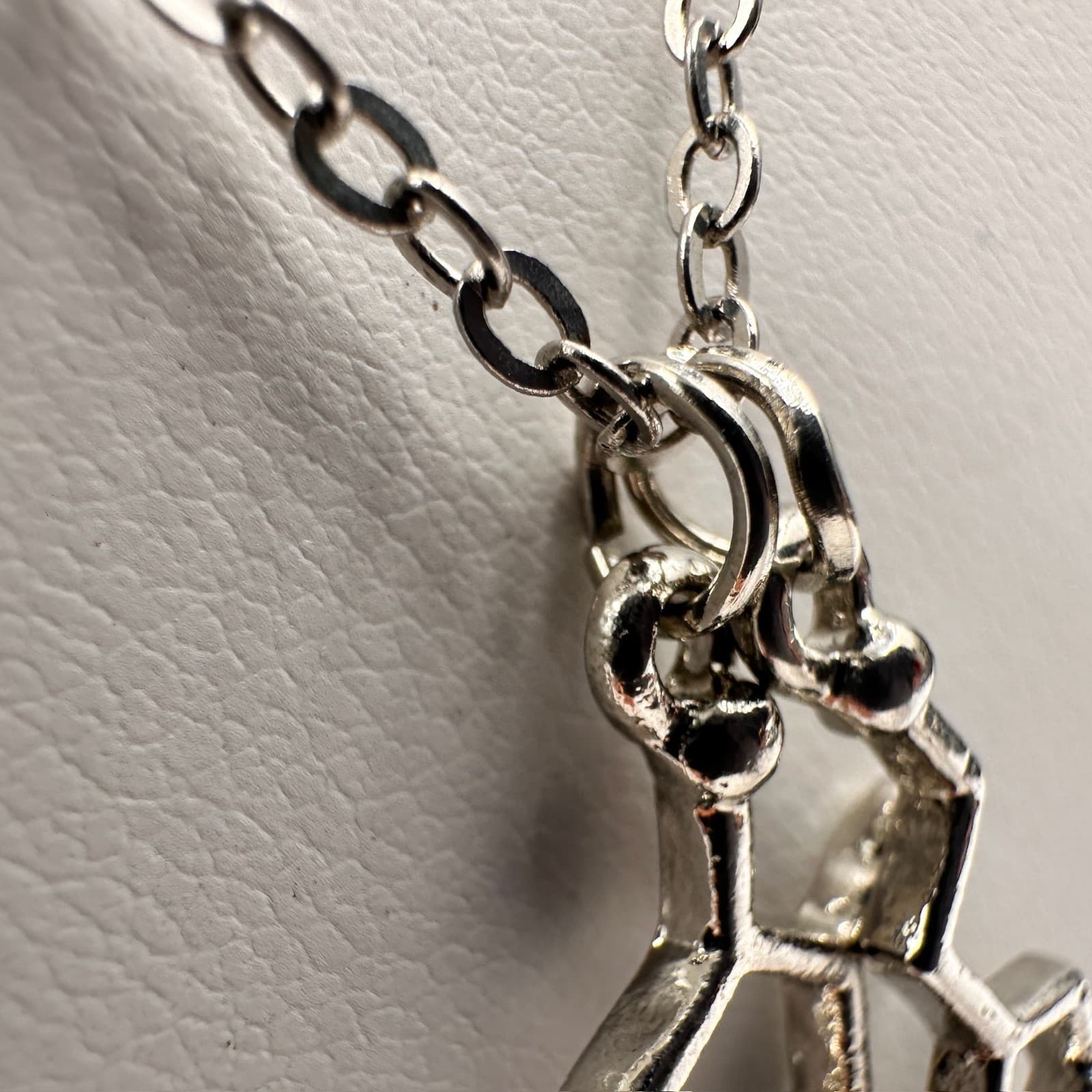 Vintage Y2K Serotonin Molecule Pendant Necklace Silver Tone Chemistry Jewelry - Thumbnail 9