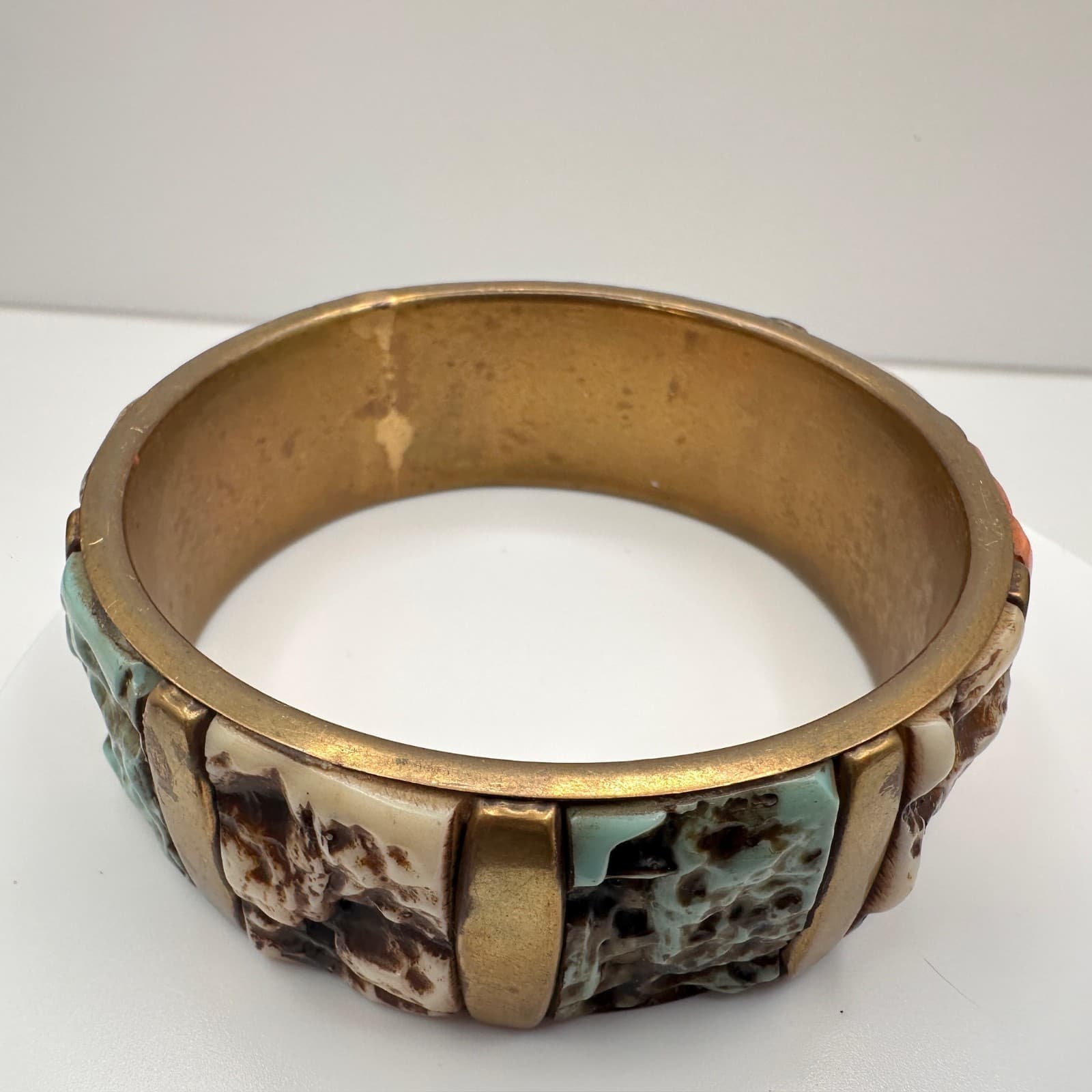 Vintage 70s 80s Brutalist Bangle Bracelet Gold Tone Faux Turquoise Coral Stone - Thumbnail 8