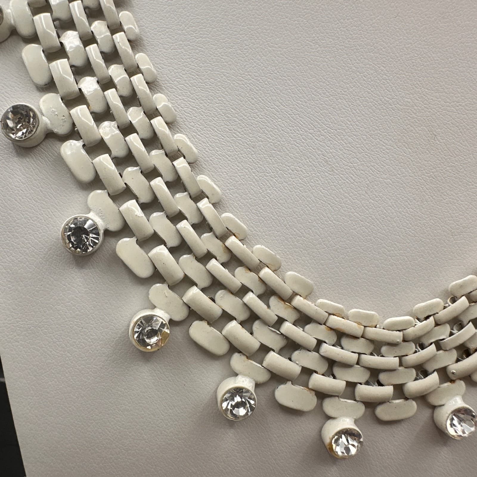 Vintage 80s White Enamel Mesh Chain Collar Necklace Clear Rhinestone Fringe - Thumbnail 3