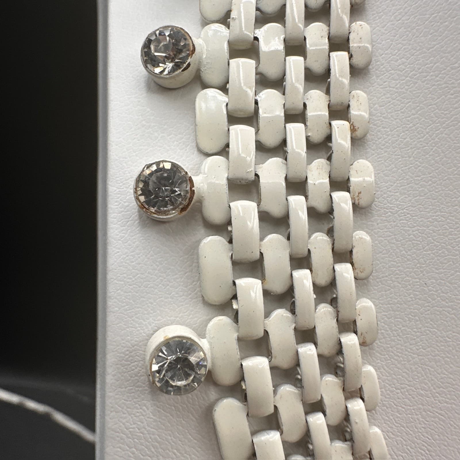 Vintage 80s White Enamel Mesh Chain Collar Necklace Clear Rhinestone Fringe - Thumbnail 5