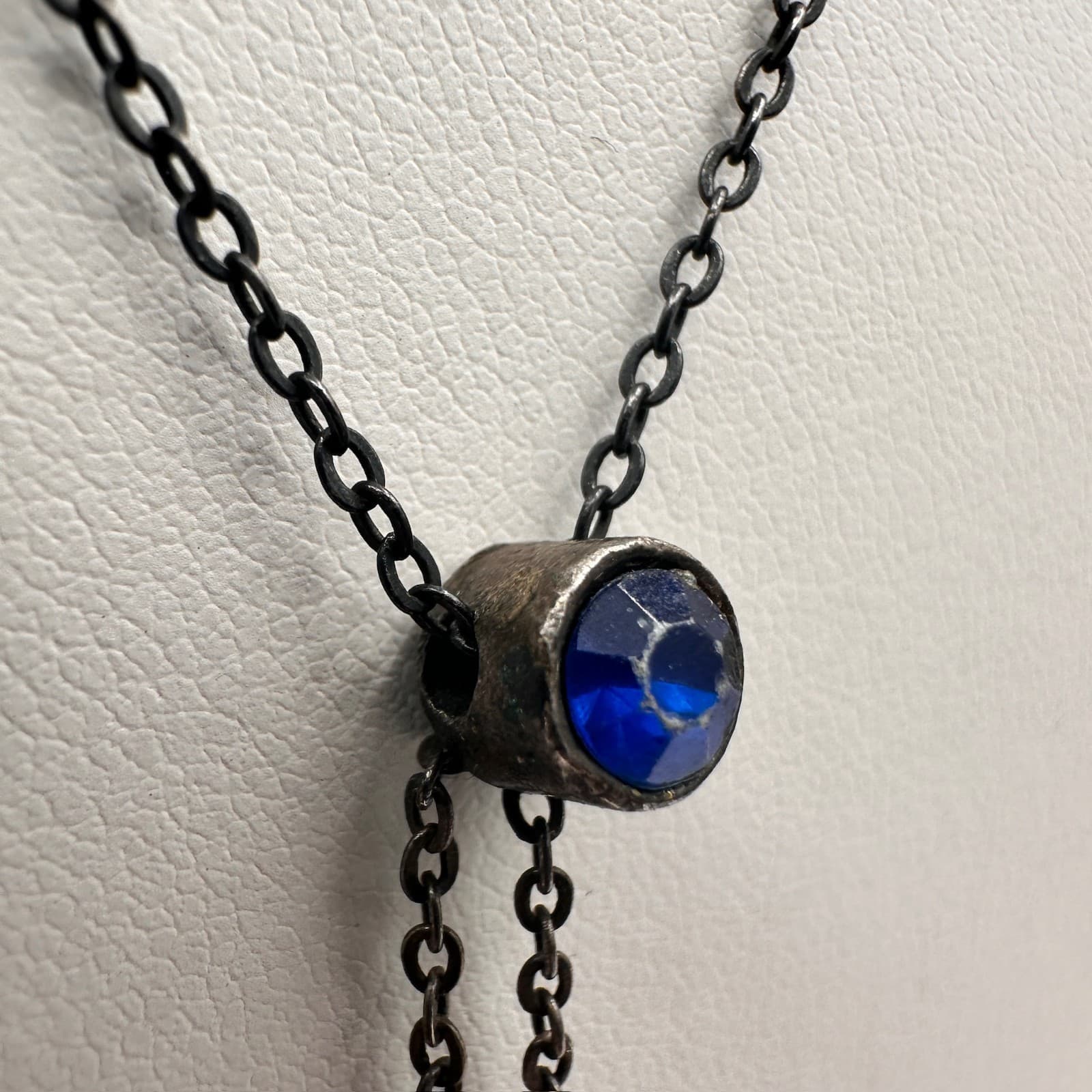 Vintage Y2K Blue Crystal Pendant Y-Necklace Link Chain Silver Tone Jewelry - Thumbnail 9