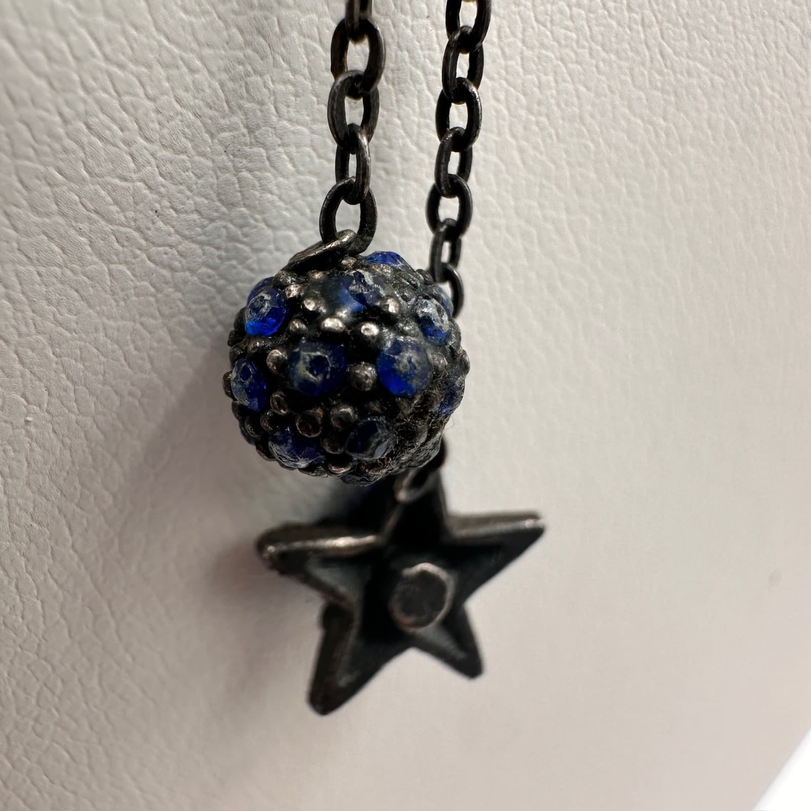 Vintage Y2K Blue Crystal Pendant Y-Necklace Link Chain Silver Tone Jewelry - Thumbnail 8