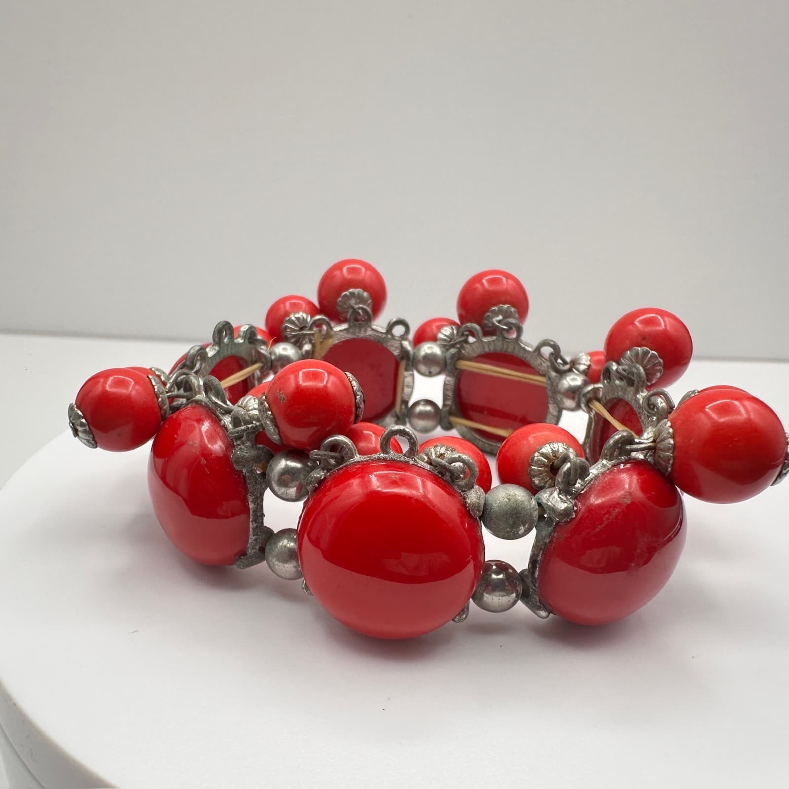 Vintage 80s Red Chunky Cabochon Bead Stretch Bracelet Silver Tone Fashion - Thumbnail 2