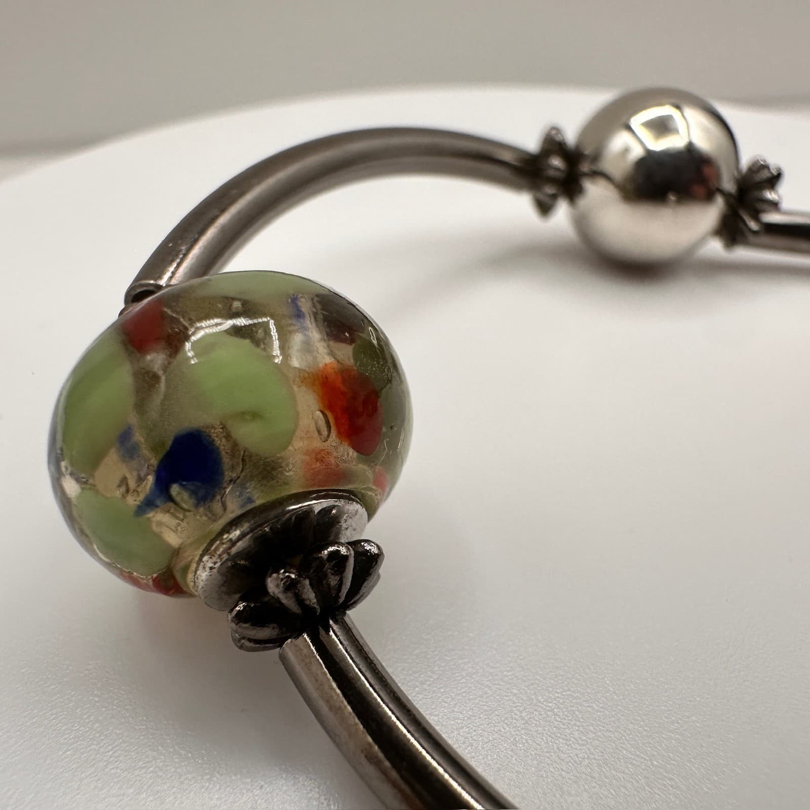 Vintage Y2K Art Glass Lampwork Bead Bangle Silver Tone Boho Women's Jewelry - Thumbnail 5