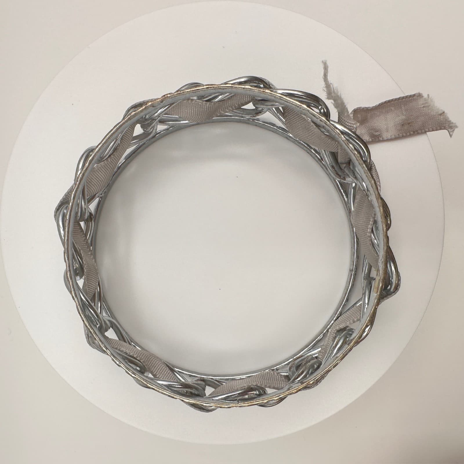 Vintage Y2K Silver Tone Interlocking Link Bracelet Grey Ribbon Woven Statement - Thumbnail 9