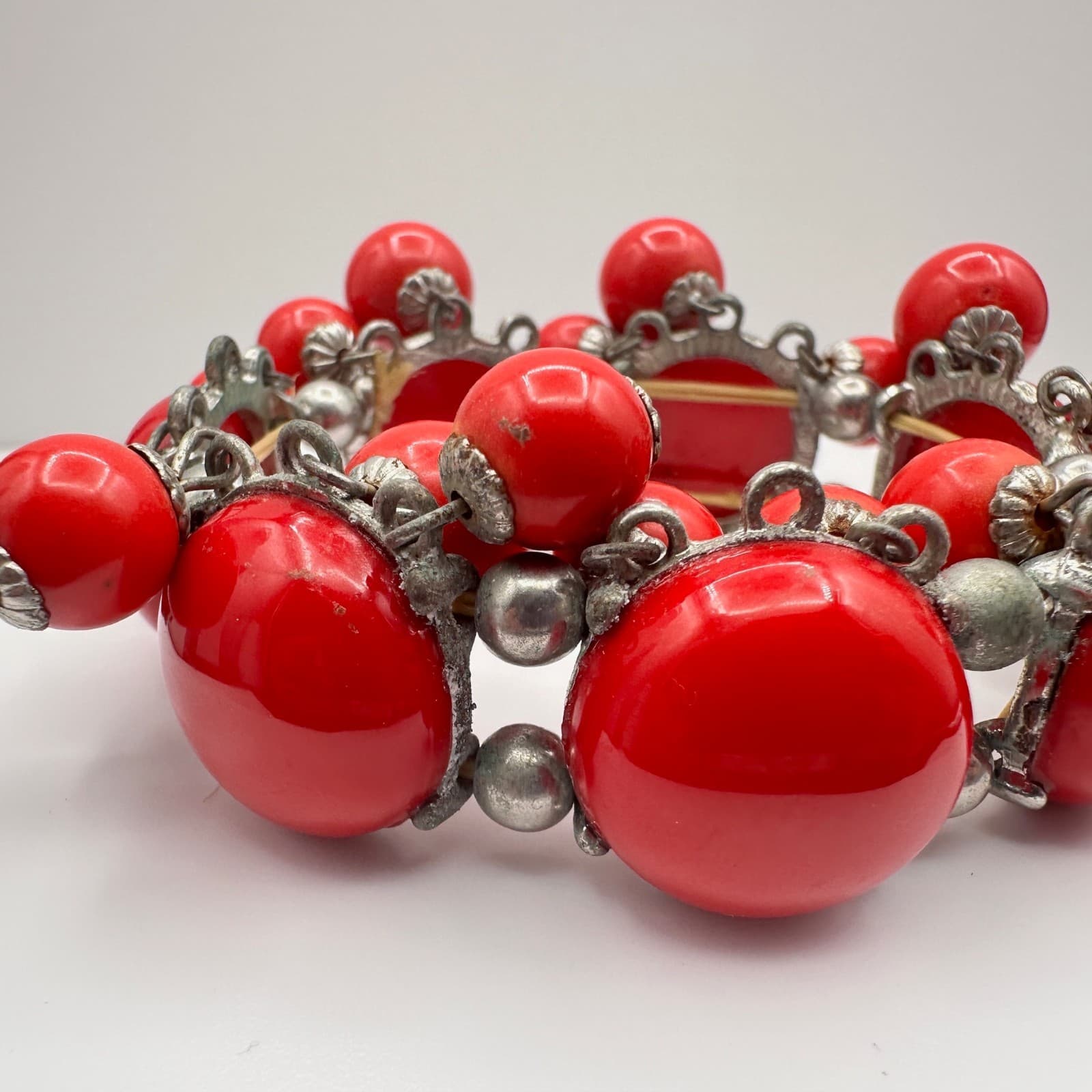 Vintage 80s Red Chunky Cabochon Bead Stretch Bracelet Silver Tone Fashion - Thumbnail 6