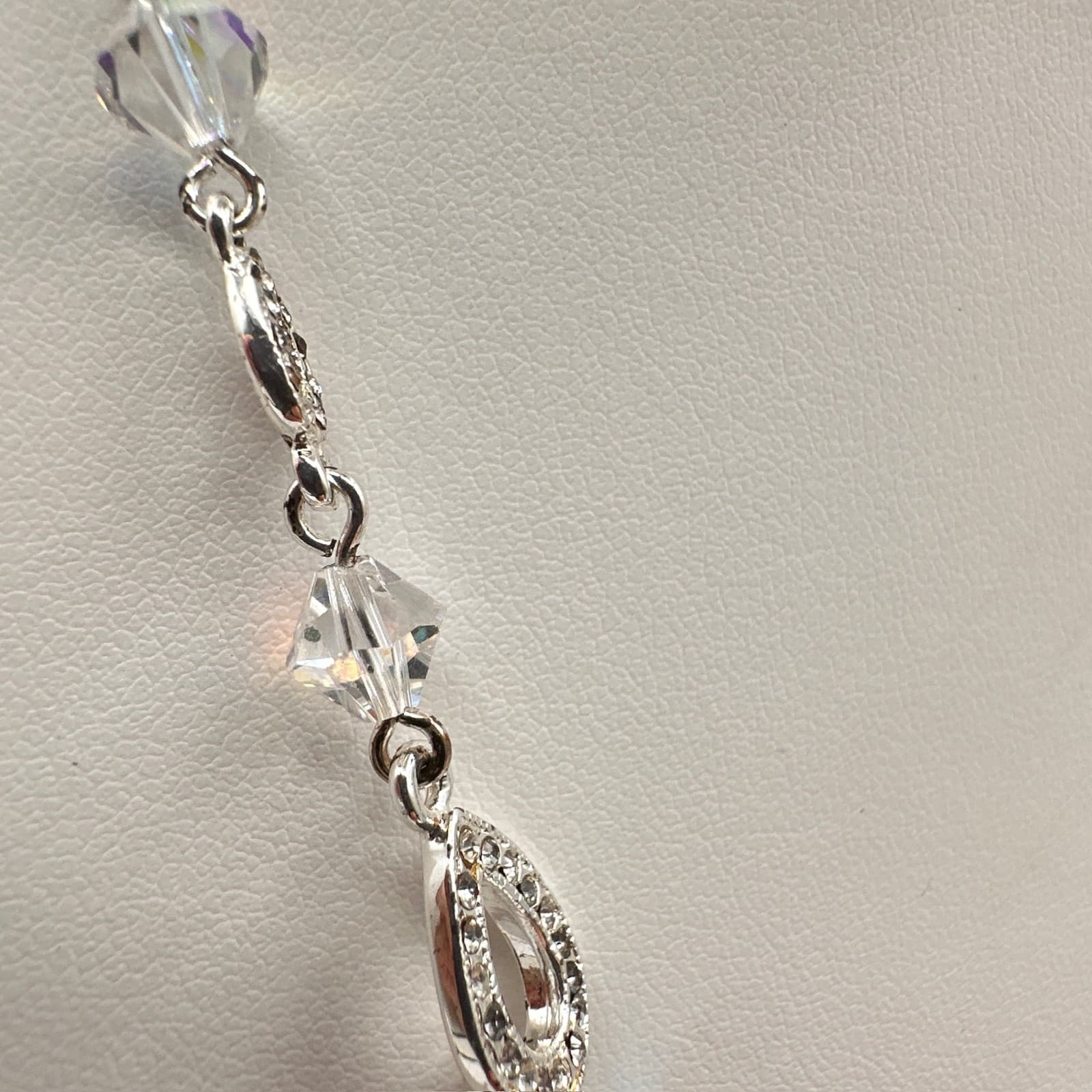 Vintage Y2K Silver Tone Rhinestone Teardrop Necklace AB Crystal Dangle Jewelry - Thumbnail 12