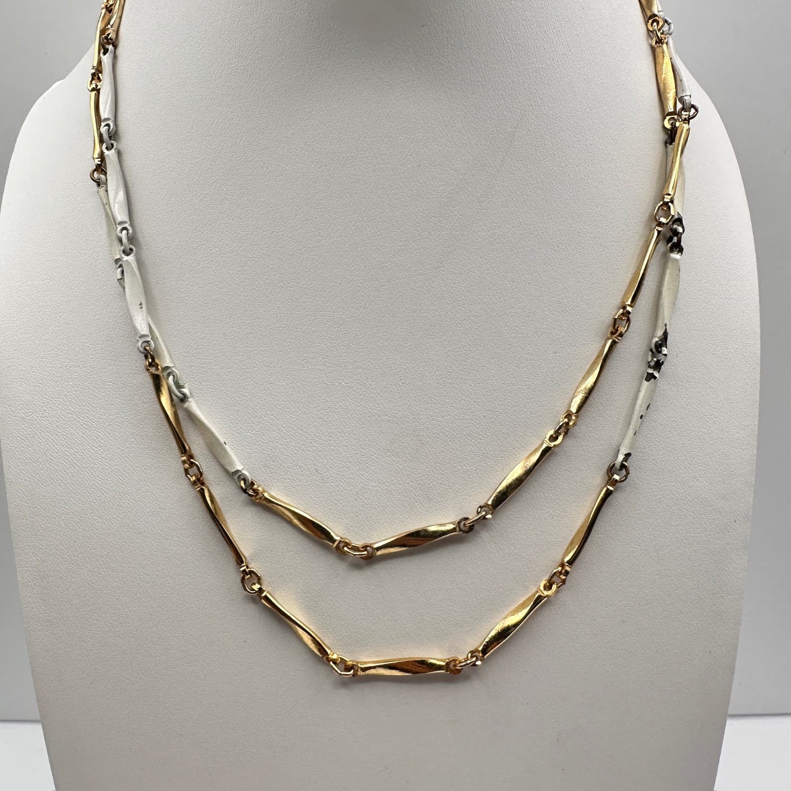 Vintage Two Tone Bar Link Fashion Necklace Gold Tone White Long Layer Jewelry - Image 1