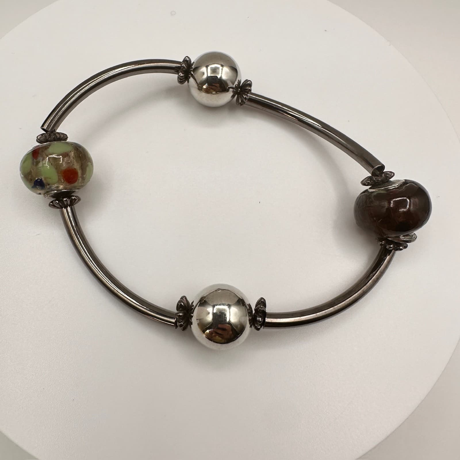 Vintage Y2K Art Glass Lampwork Bead Bangle Silver Tone Boho Women's Jewelry - Thumbnail 2