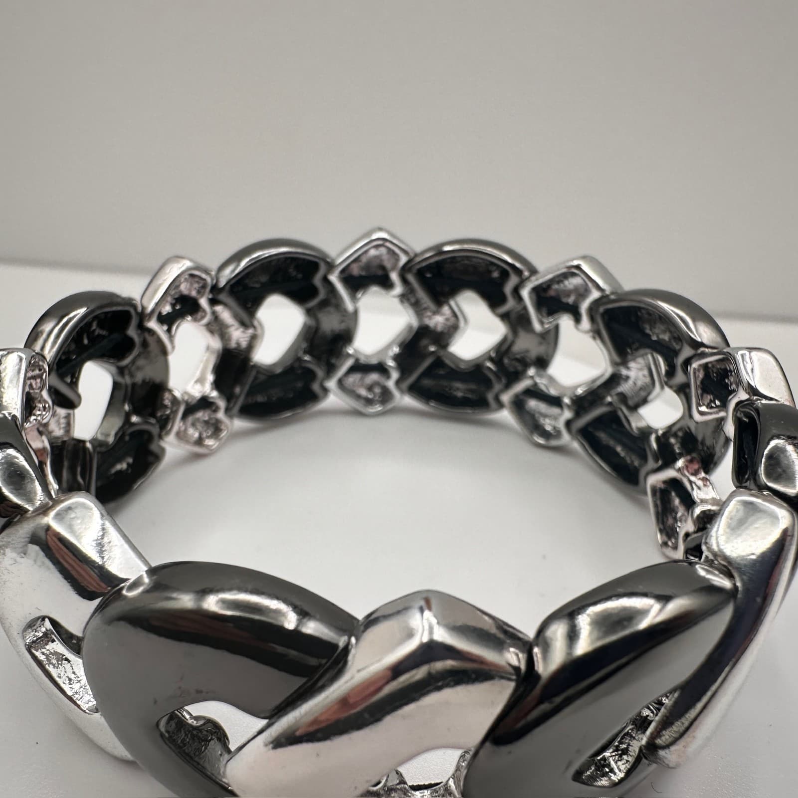 Vintage 90s Two Tone Silver Gunmetal Curb Link Stretch Bracelet Women's Jewelry - Thumbnail 8