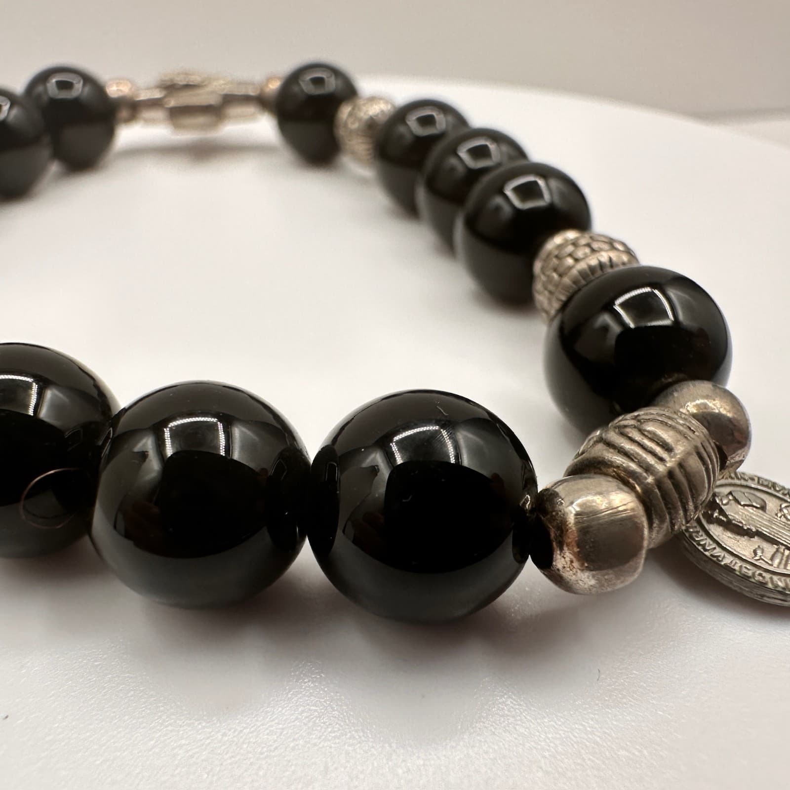 Vintage 90s St Benedict Black Onyx Bead Bracelet Catholic Religious Cross - Thumbnail 10