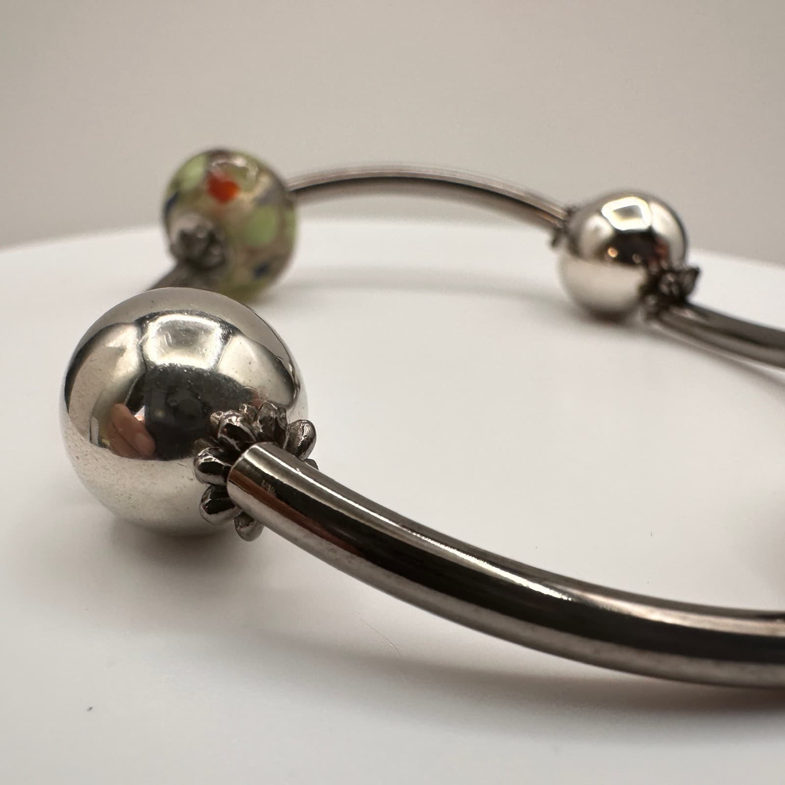 Vintage Y2K Art Glass Lampwork Bead Bangle Silver Tone Boho Women's Jewelry - Thumbnail 7