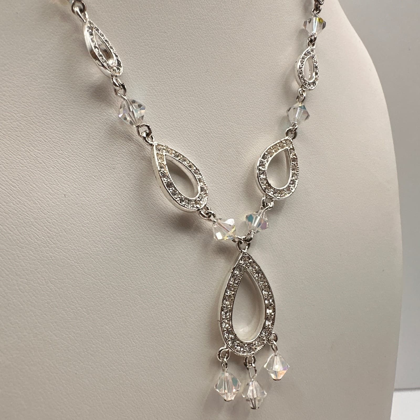 Vintage Y2K Silver Tone Rhinestone Teardrop Necklace AB Crystal Dangle Jewelry - Thumbnail 10