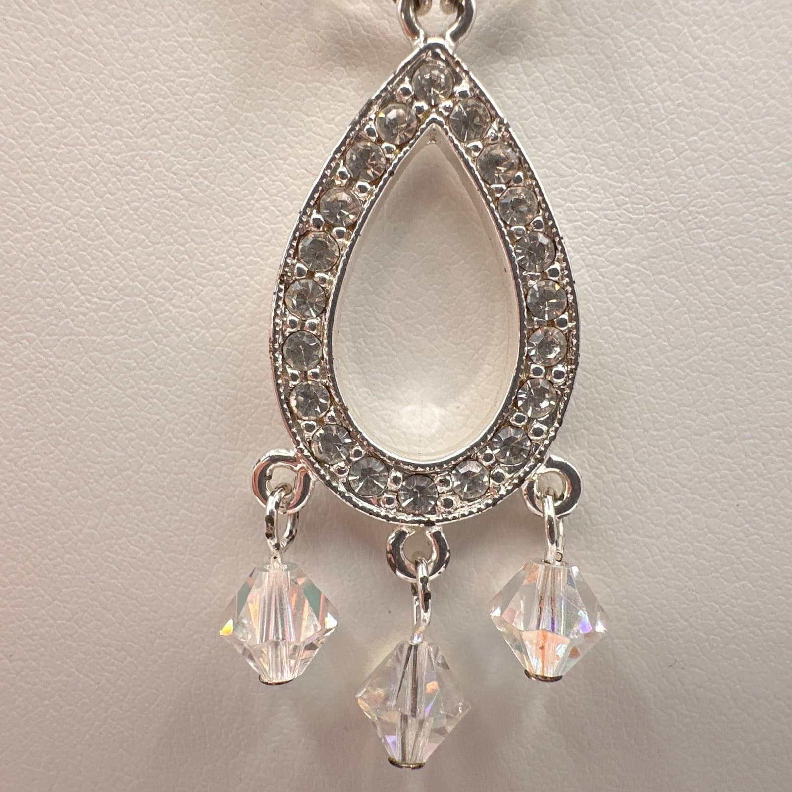 Vintage Y2K Silver Tone Rhinestone Teardrop Necklace AB Crystal Dangle Jewelry - Thumbnail 6