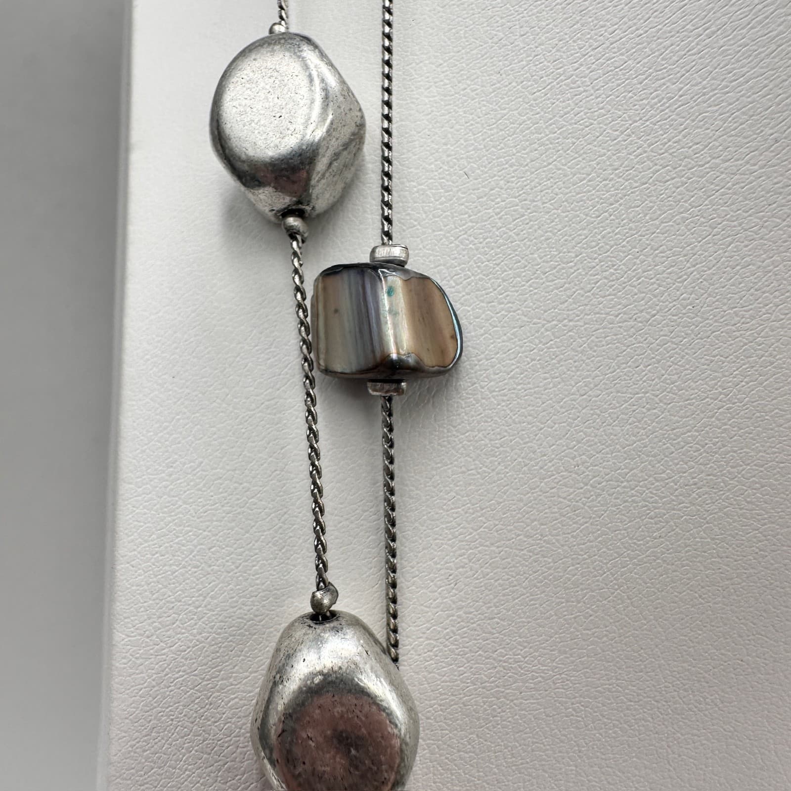Vintage 80s Fashion Jewelry Layered Iridescent Shell Bead Necklace Silver Tone - Thumbnail 10