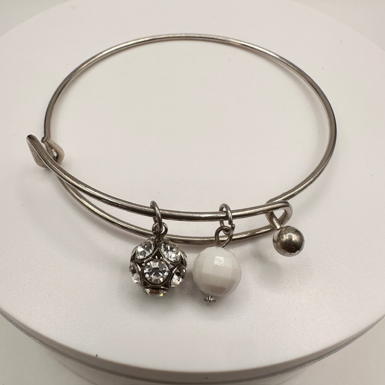 Vintage Y2K Silver Tone Expandable Bangle Rhinestone Ball White Bead Charms - Image 1
