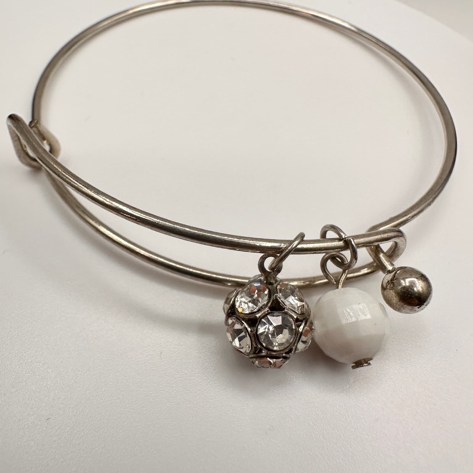 Vintage Y2K Silver Tone Expandable Bangle Rhinestone Ball White Bead Charms - Thumbnail 10