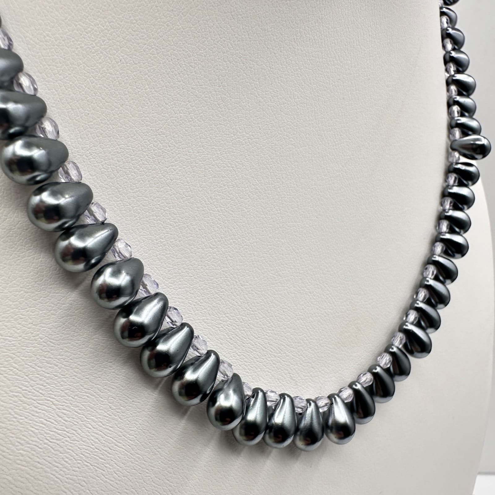 Vintage 80s 90s Elegant Silver Tone Teardrop Pearl-Style Beaded Necklace Jewelry - Thumbnail 6