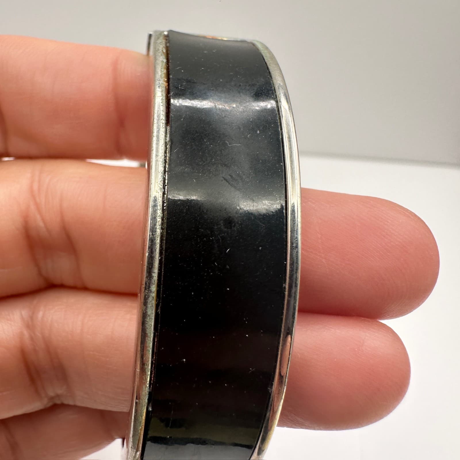 Vintage 90s Black Enamel Hinged Bangle Bracelet Silver Tone Women's Jewelry - Thumbnail 7