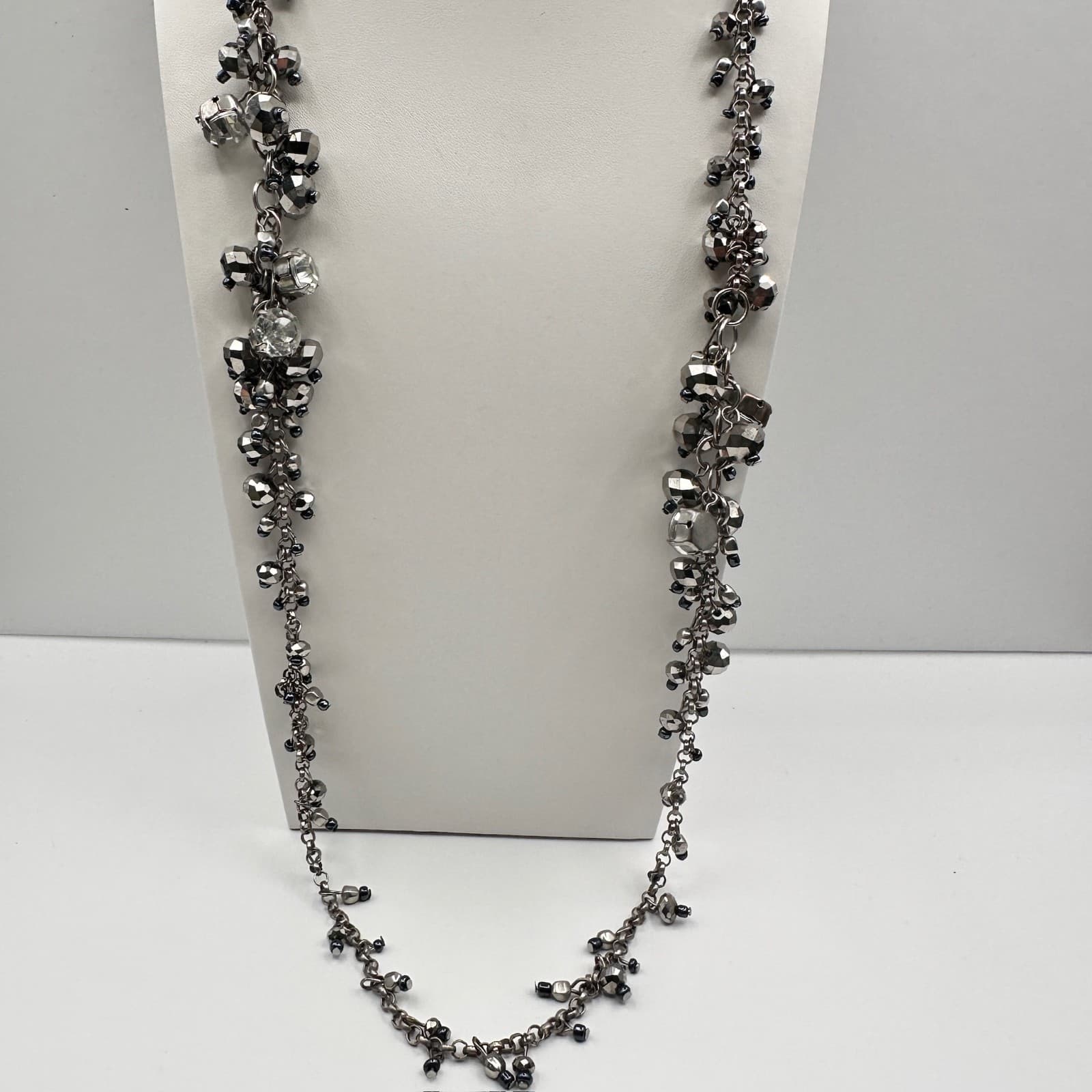 Vintage Jewelry Long Silver Tone Beaded Cluster Necklace Gray Crystal Fashion - Thumbnail 10