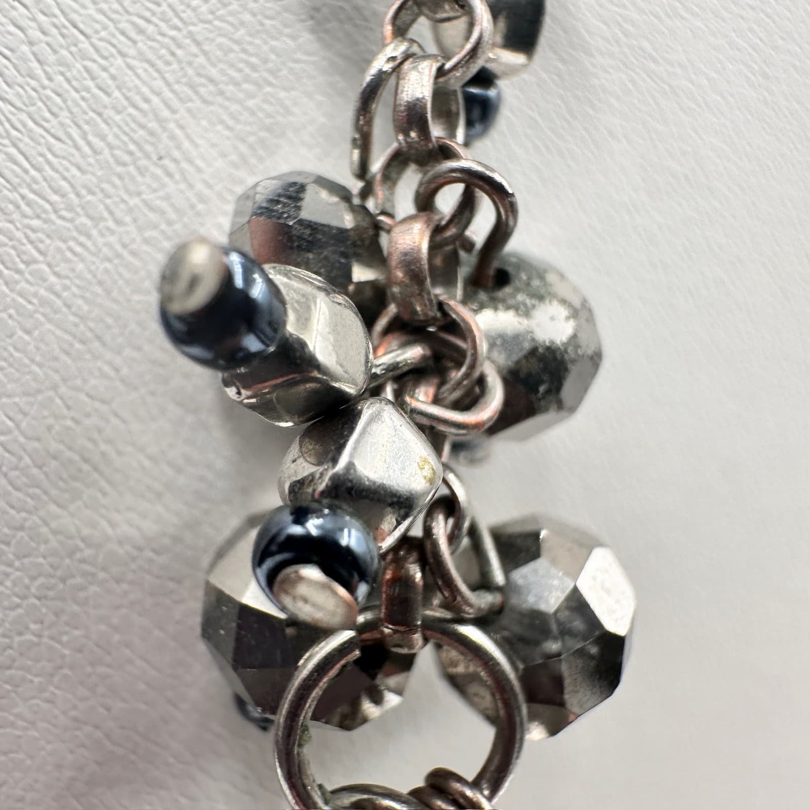 Vintage Jewelry Long Silver Tone Beaded Cluster Necklace Gray Crystal Fashion - Thumbnail 4