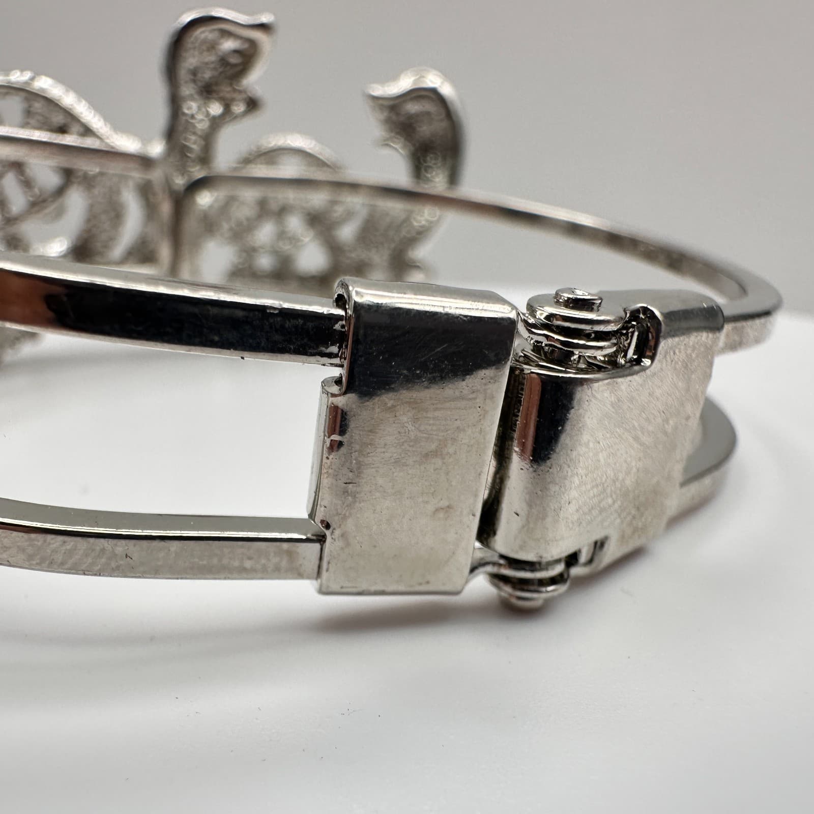 Vintage 90s Silver Tone Lizard Gecko Bracelet Blue Rhinestone Women's Jewelry - Thumbnail 9