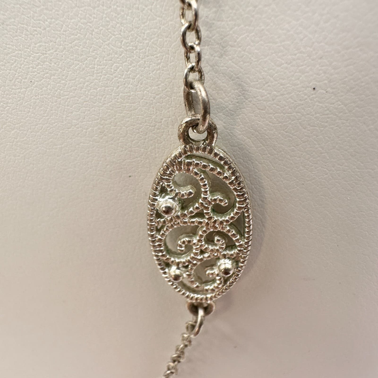 Vintage 90s Silver Tone Filigree Station Necklace Oval Chain Boho Jewelry - Thumbnail 7