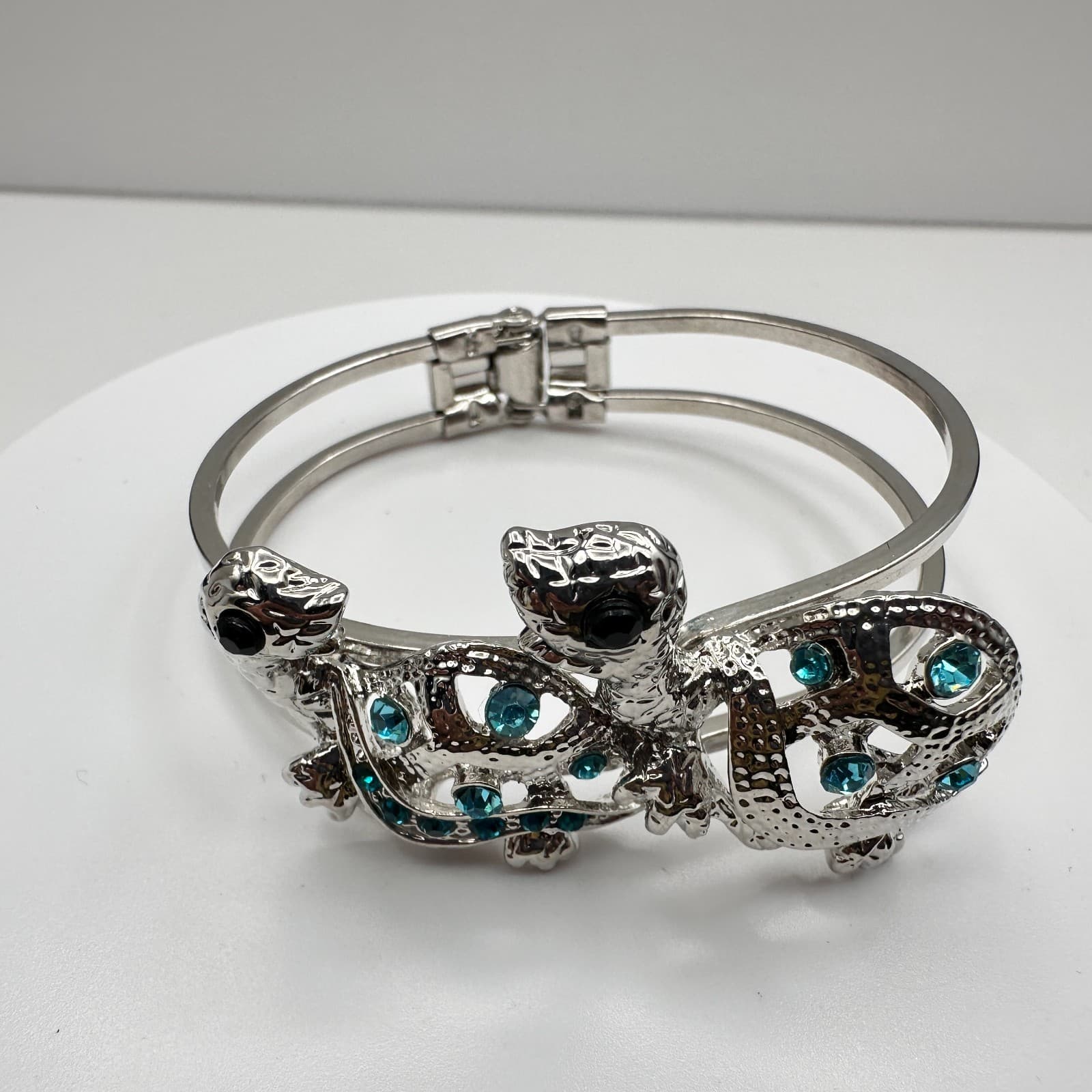 Vintage 90s Silver Tone Lizard Gecko Bracelet Blue Rhinestone Women's Jewelry - Thumbnail 2