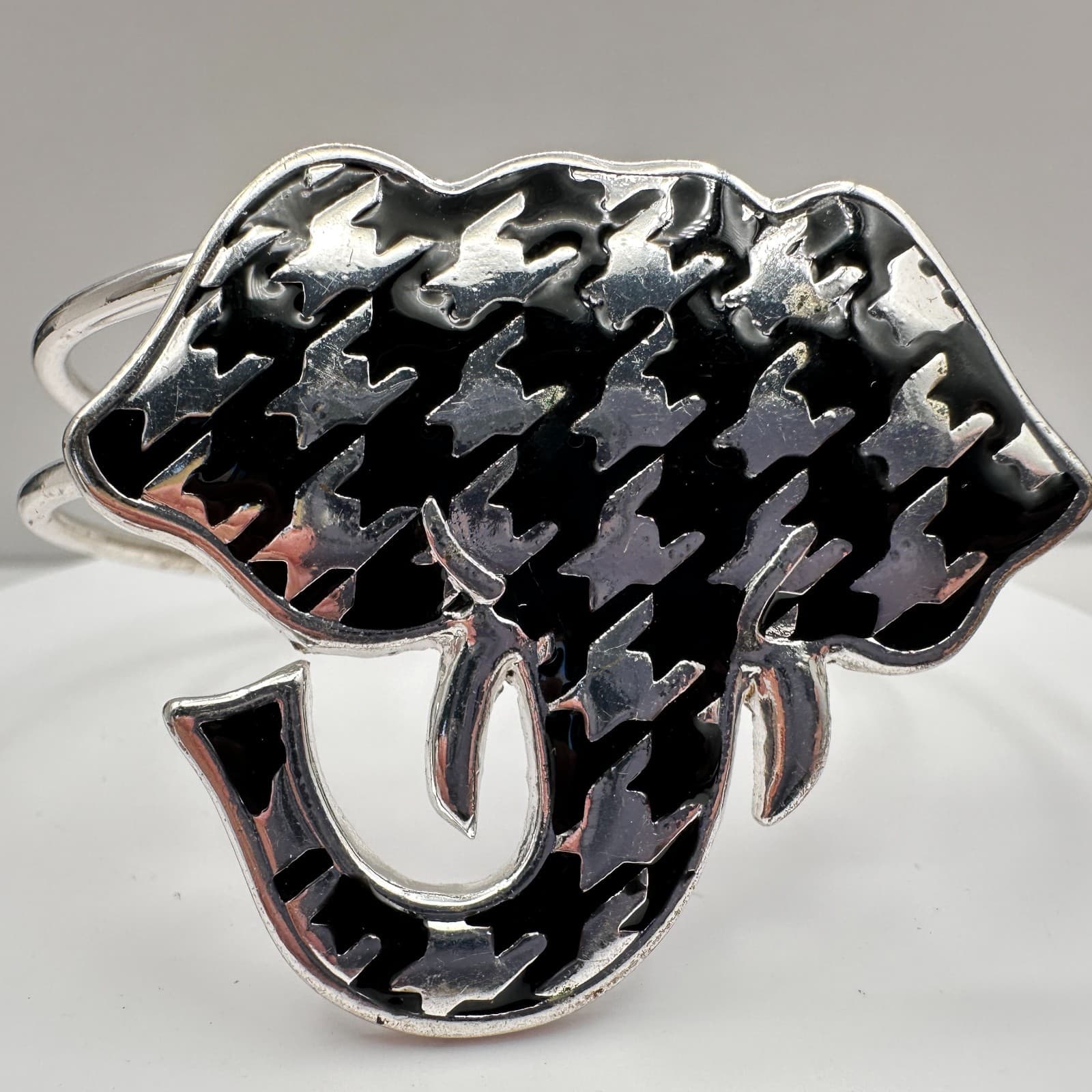 Vintage 90s Black Enamel Elephant Bracelet Silver Tone Women's Classic Jewelry - Thumbnail 4