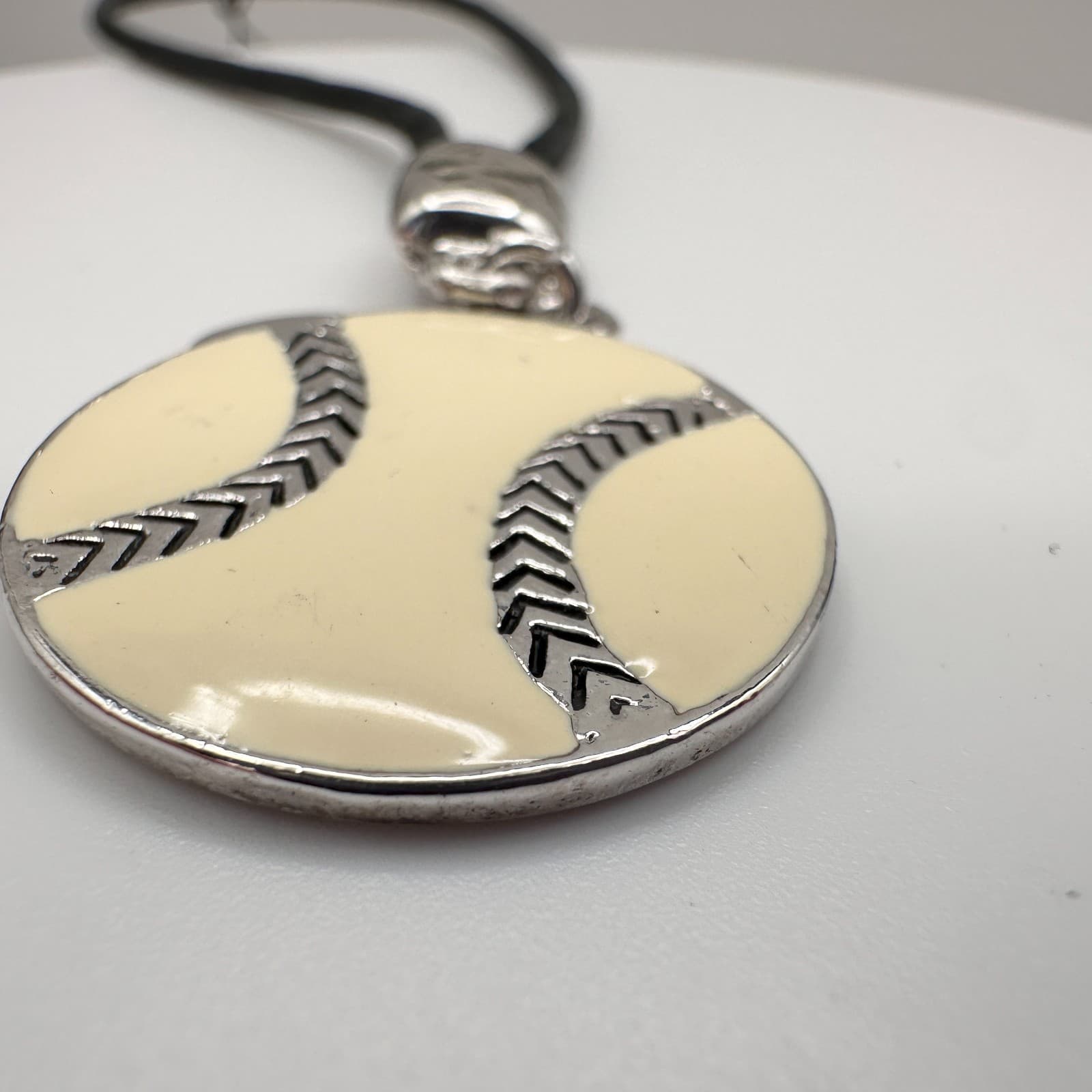 Vintage 90s Cookie Lee Silver Tone Black Cord Baseball Charm Bracelet Jewelry - Thumbnail 5