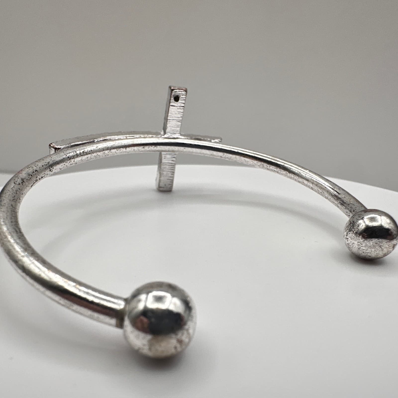 Vintage 90s Silver Tone Rhinestone Cross Cuff Bracelet Religious Fashion Jewelry - Thumbnail 9