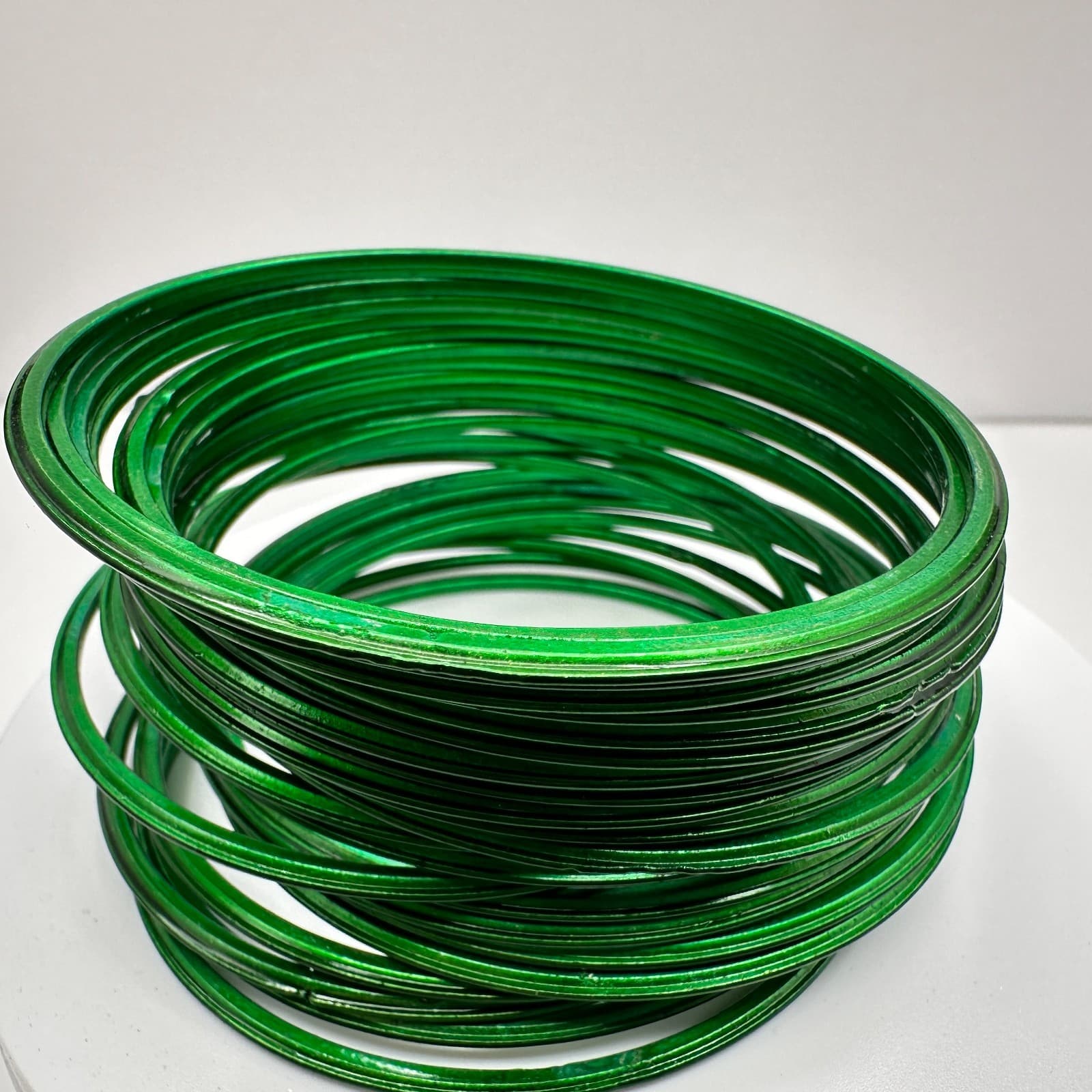 Vintage 90s Emerald Green Stackable Bangle Set Women's Classic Fashion Jewelry - Thumbnail 8