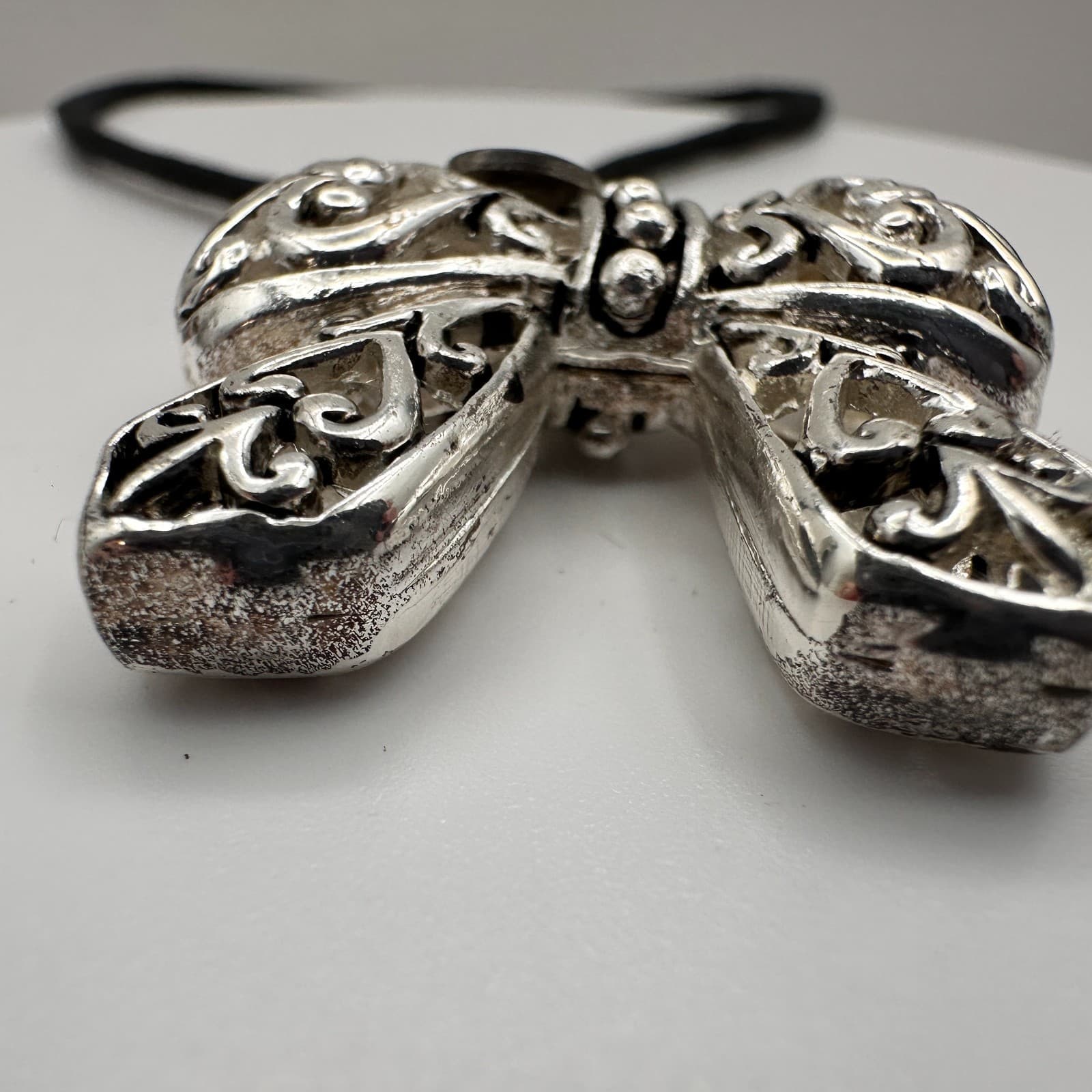 Vintage 90s Cookie Lee Silver Tone Filigree Bow Charm Bracelets Women's Jewelry - Thumbnail 5