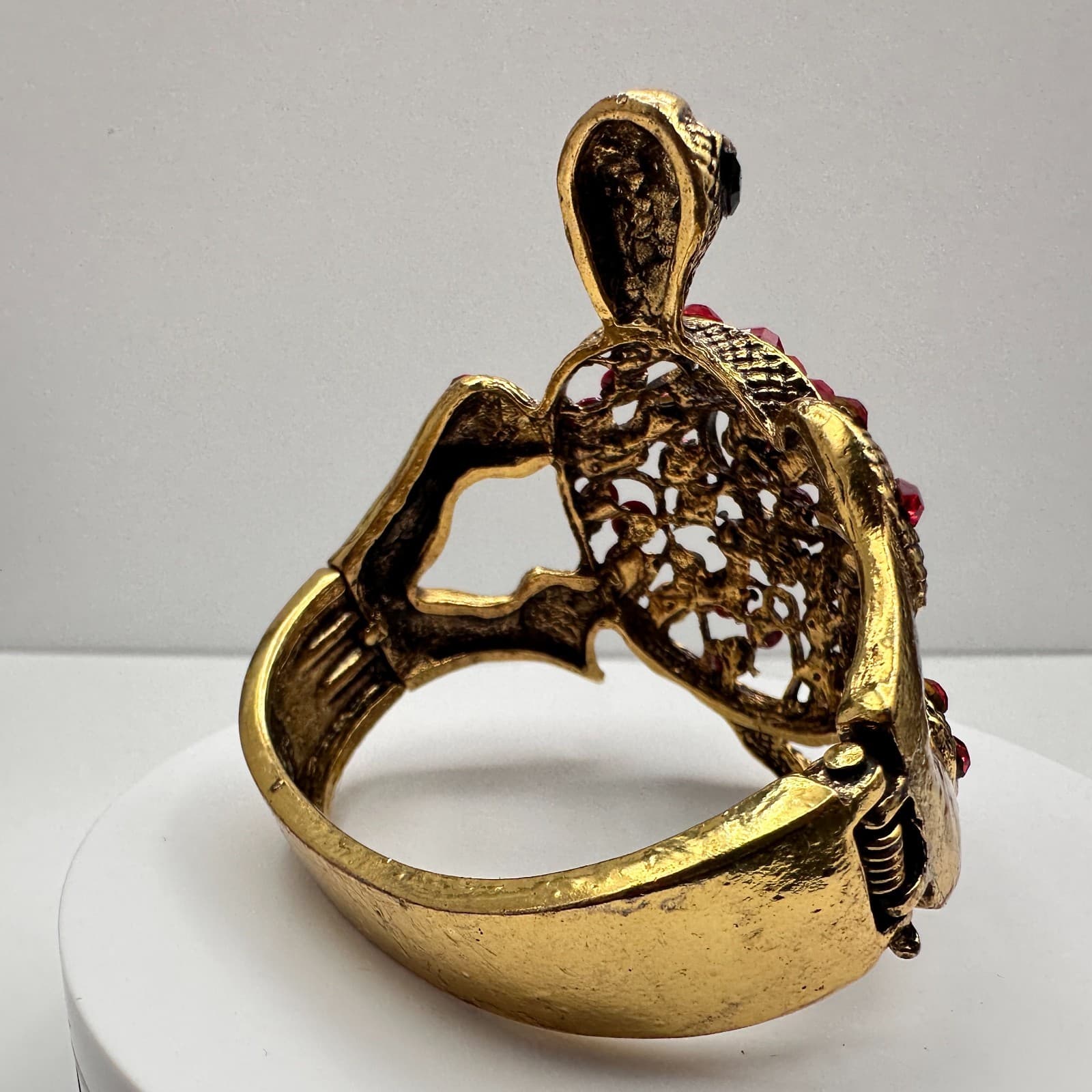 Vintage 90s Red Rhinestone Gold Tone Turtle Bracelet Women's Classic Jewelry - Thumbnail 5