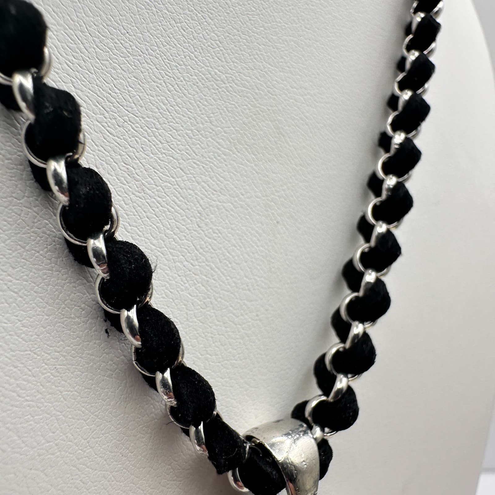 Vintage 80s Cookie Lee Silver Tone Clear Glass Round Pendant Necklace Jewelry - Thumbnail 6